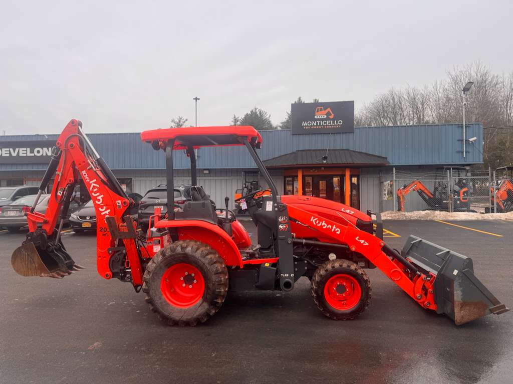 2023 Kubota L47 Loader backhoe-Hours: 375