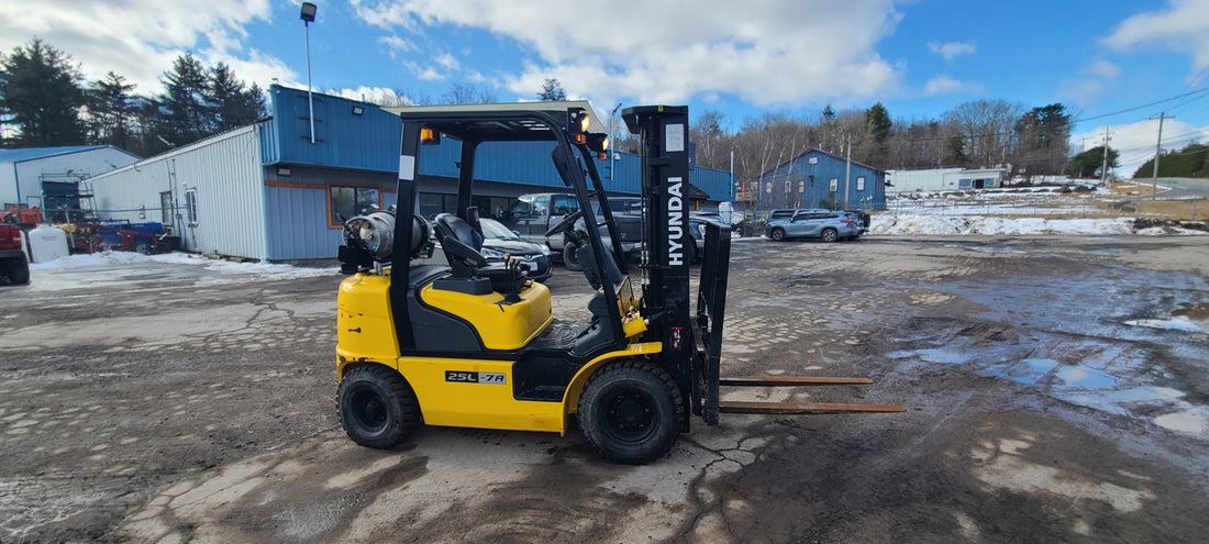 2016 Hyundai 25L-7A Forklift