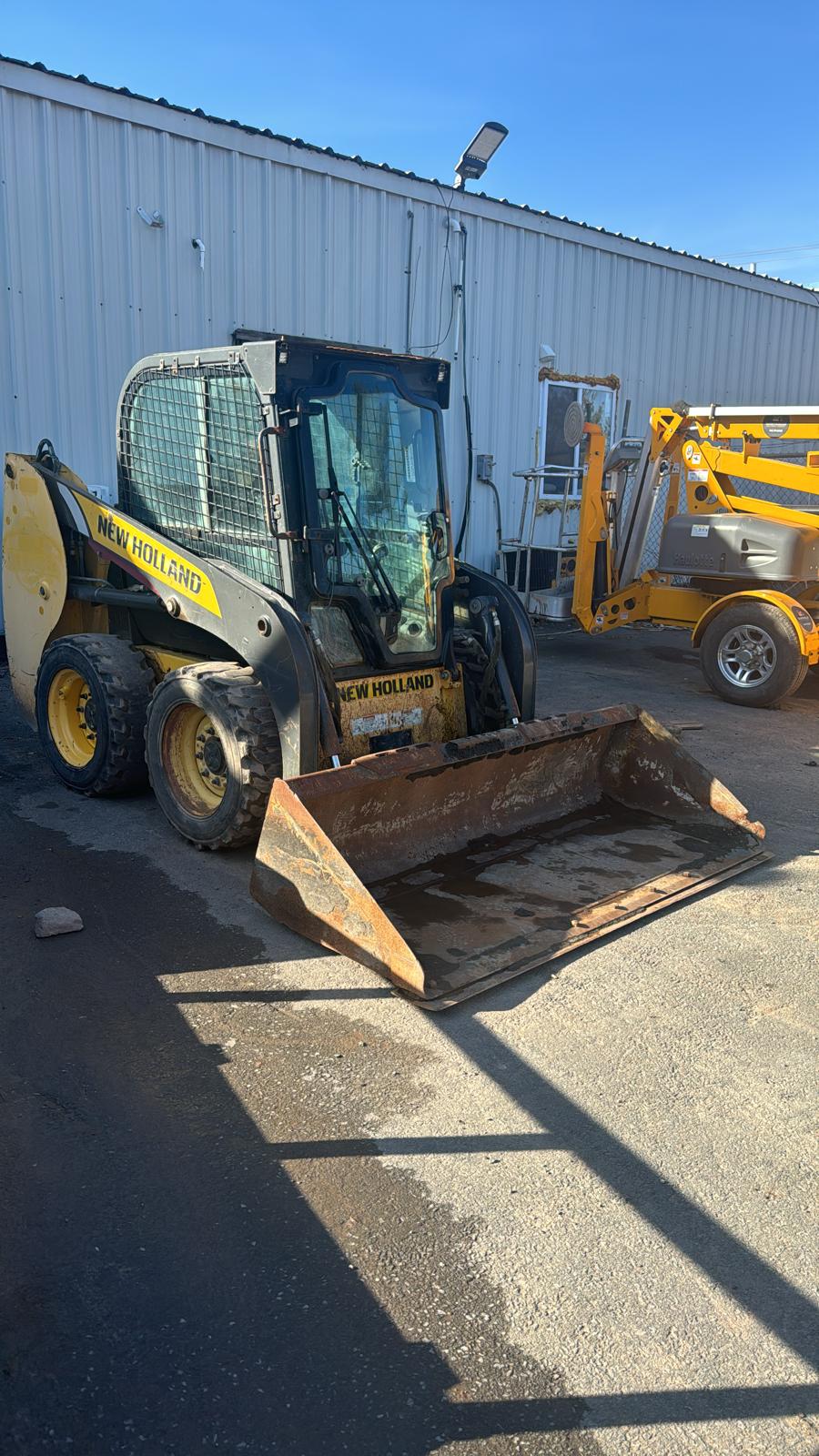2013 New Holland L215 Skid Steer