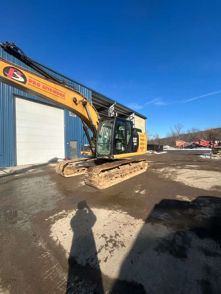 2014 CAT 323E L Excavator