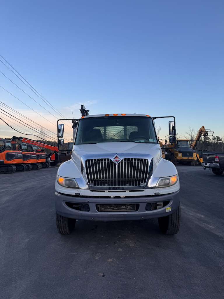 2016 International Durastar 4300 Mechanic Service/Utility Truck with Crane