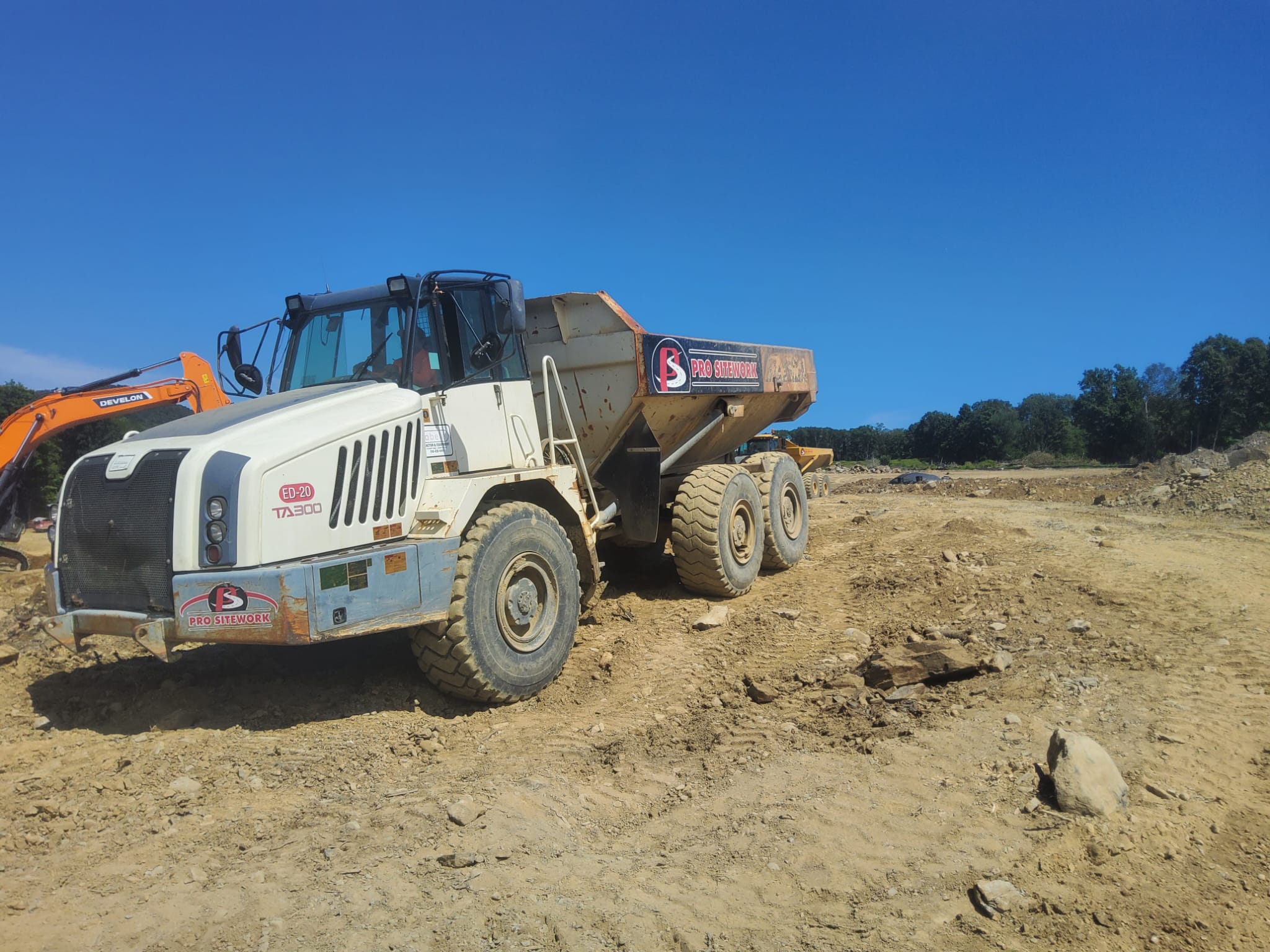 2011 Terex TA300 Articulated Dump Truck (off highway)
