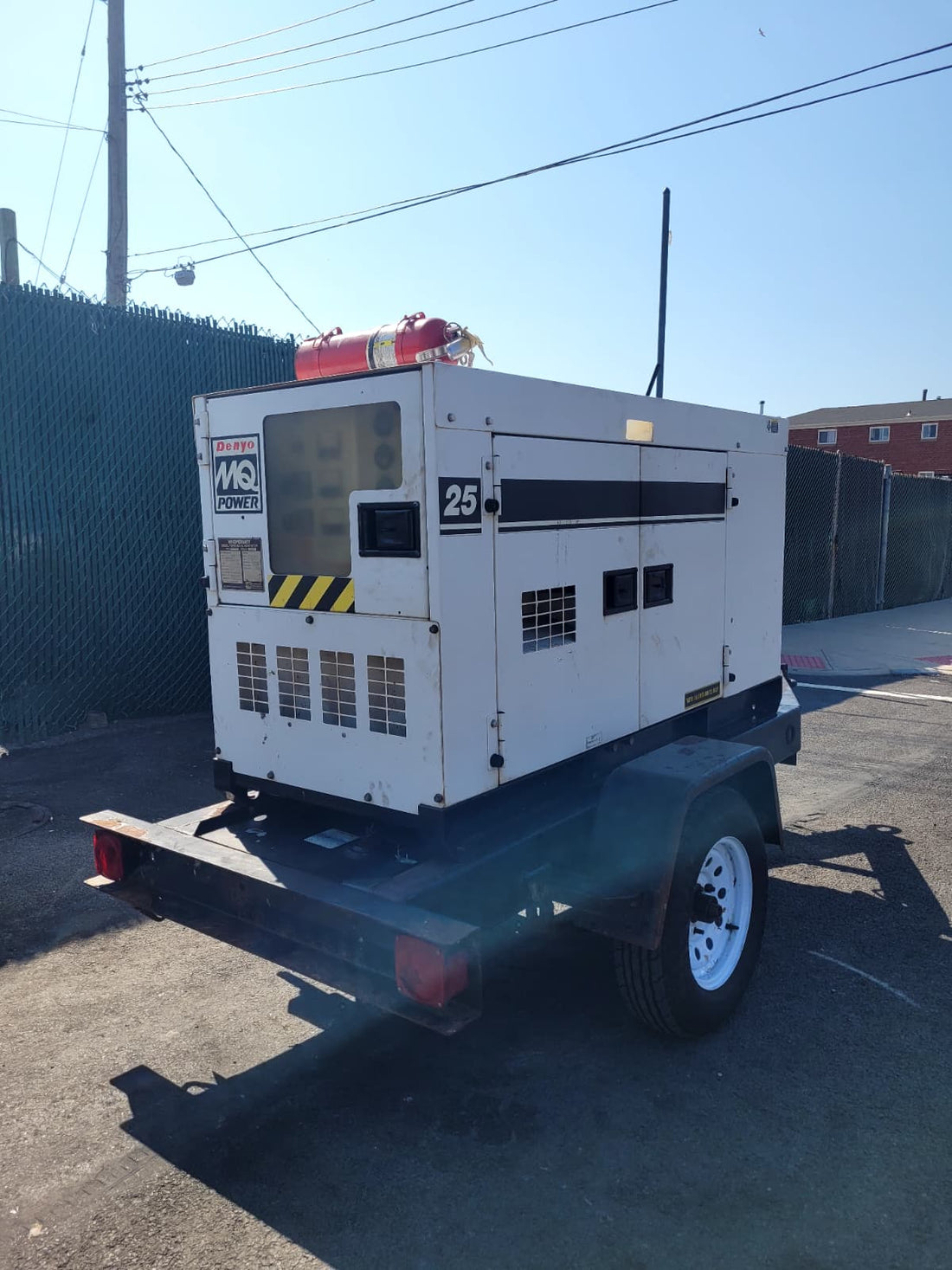 2005 MQ Whisperwatt DCA25-SSIU2