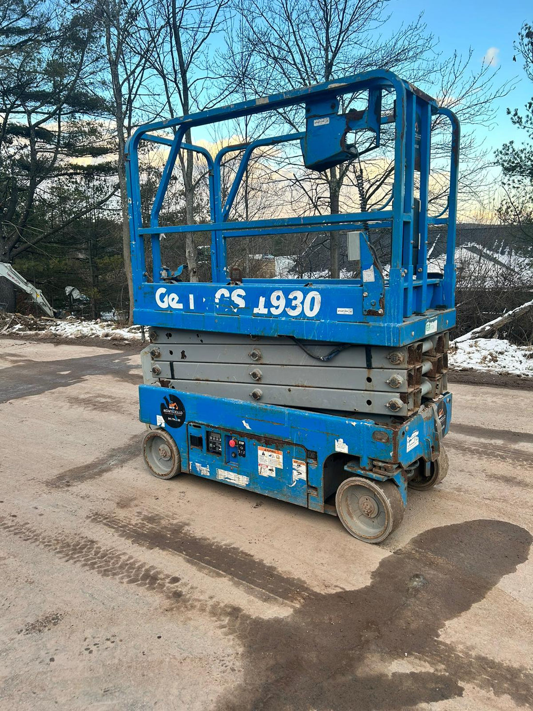 2015 Genie GS1930 19-ft Scissor Lift