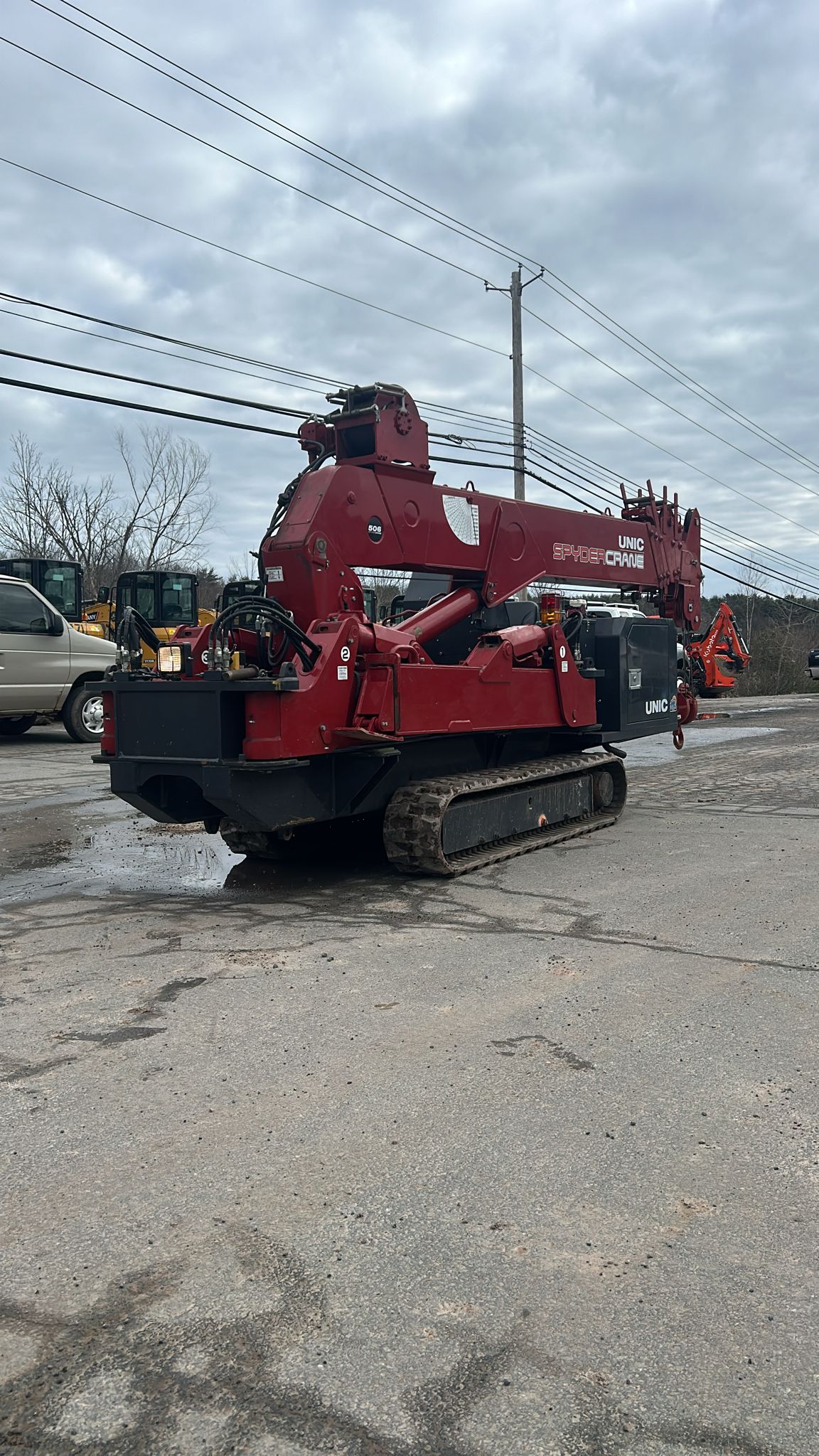 UNIC Spyder URW506C4U Mini-Crawler Crane