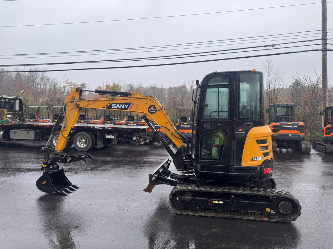 2023 Sany SY35U Mini Excavator-Hours: 371