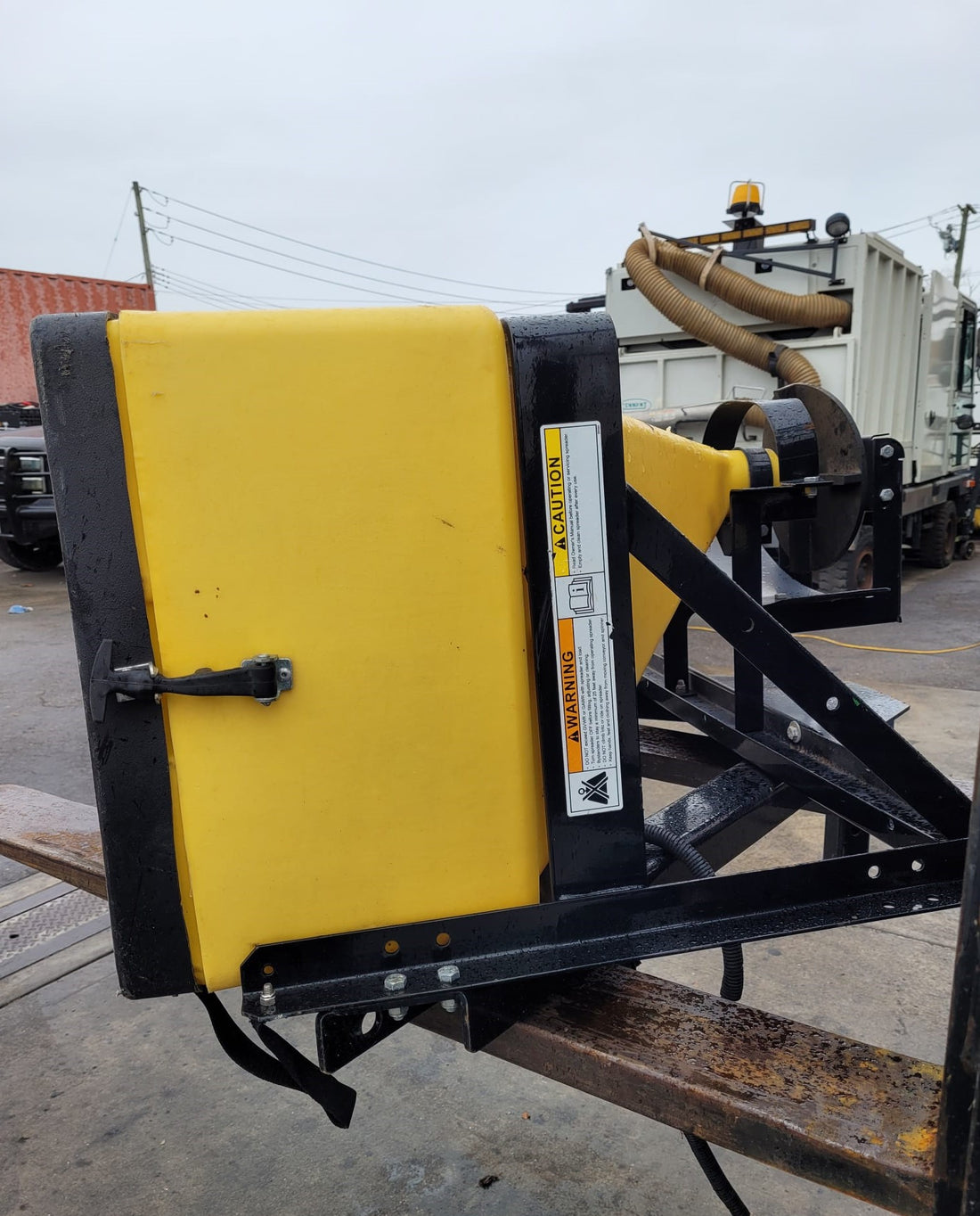 Fisher 1000 Low Profile Tailgate Spreader