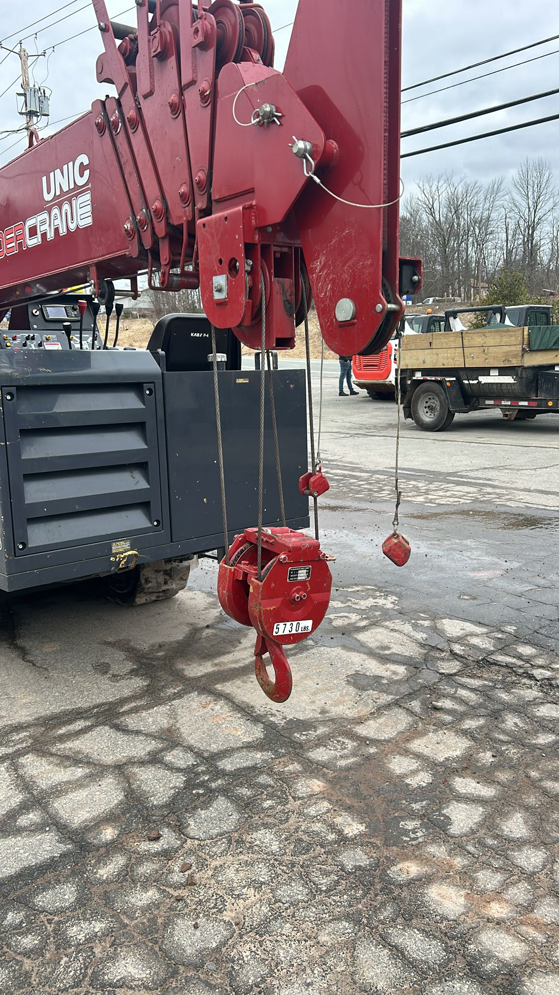 UNIC Spyder URW506C4U Mini-Crawler Crane