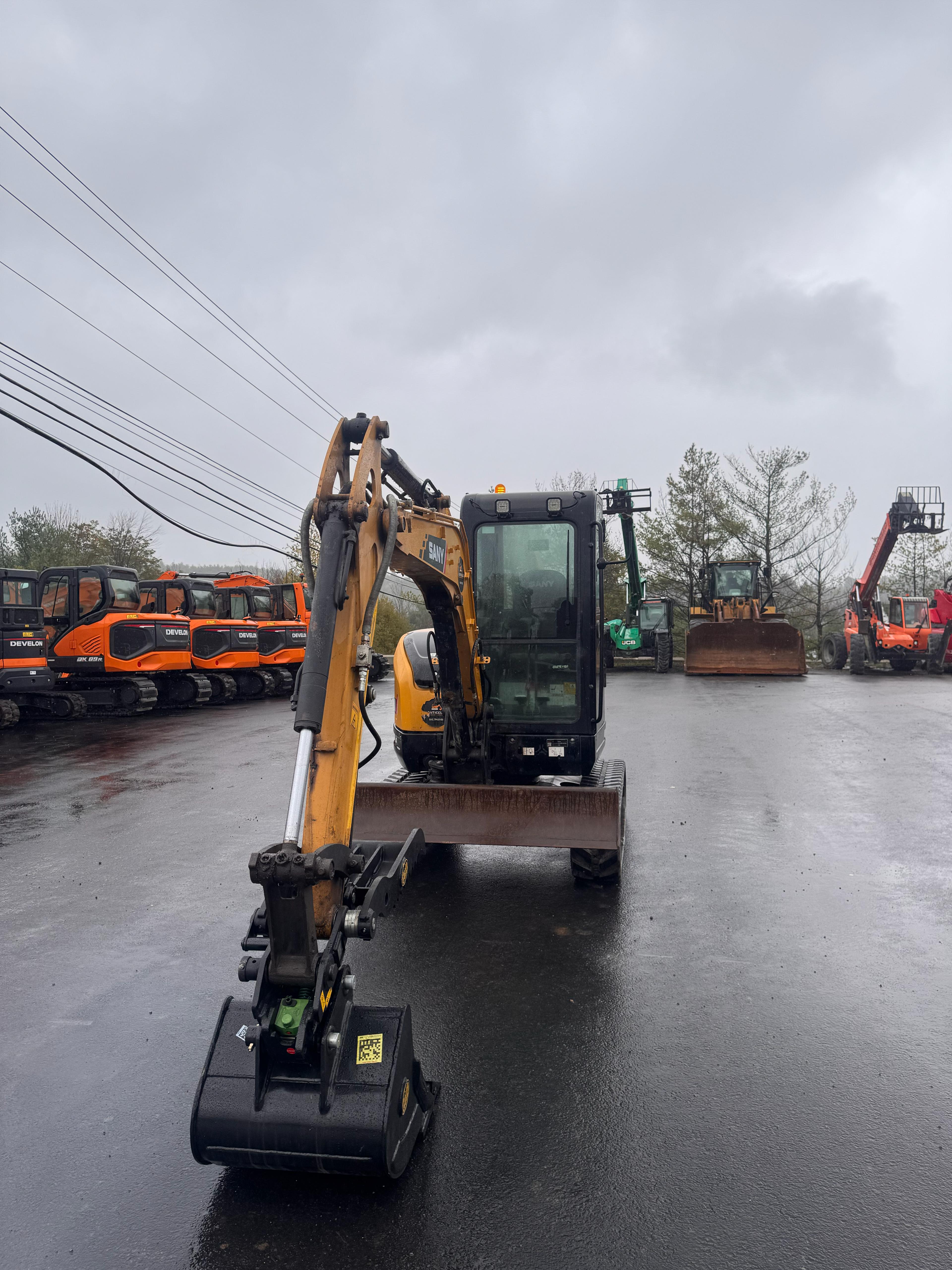 2023 Sany SY35U Mini Excavator-Hours: 371