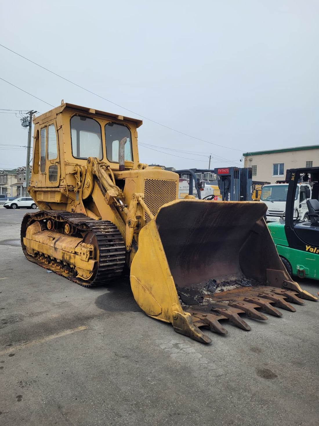 1973 CAT 977L Crawler Loader