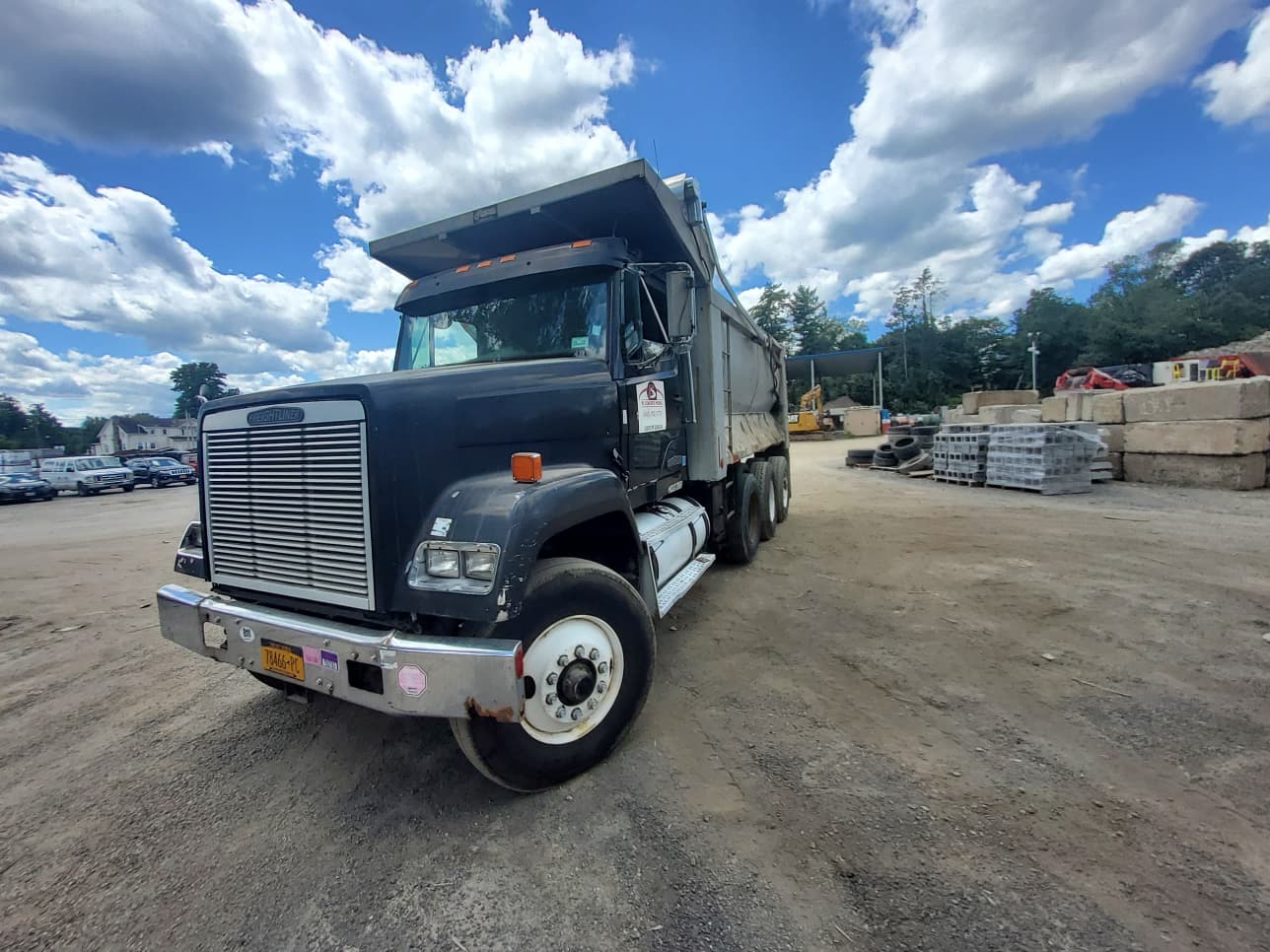 1990 Freightliner FLC112 Dump Truck