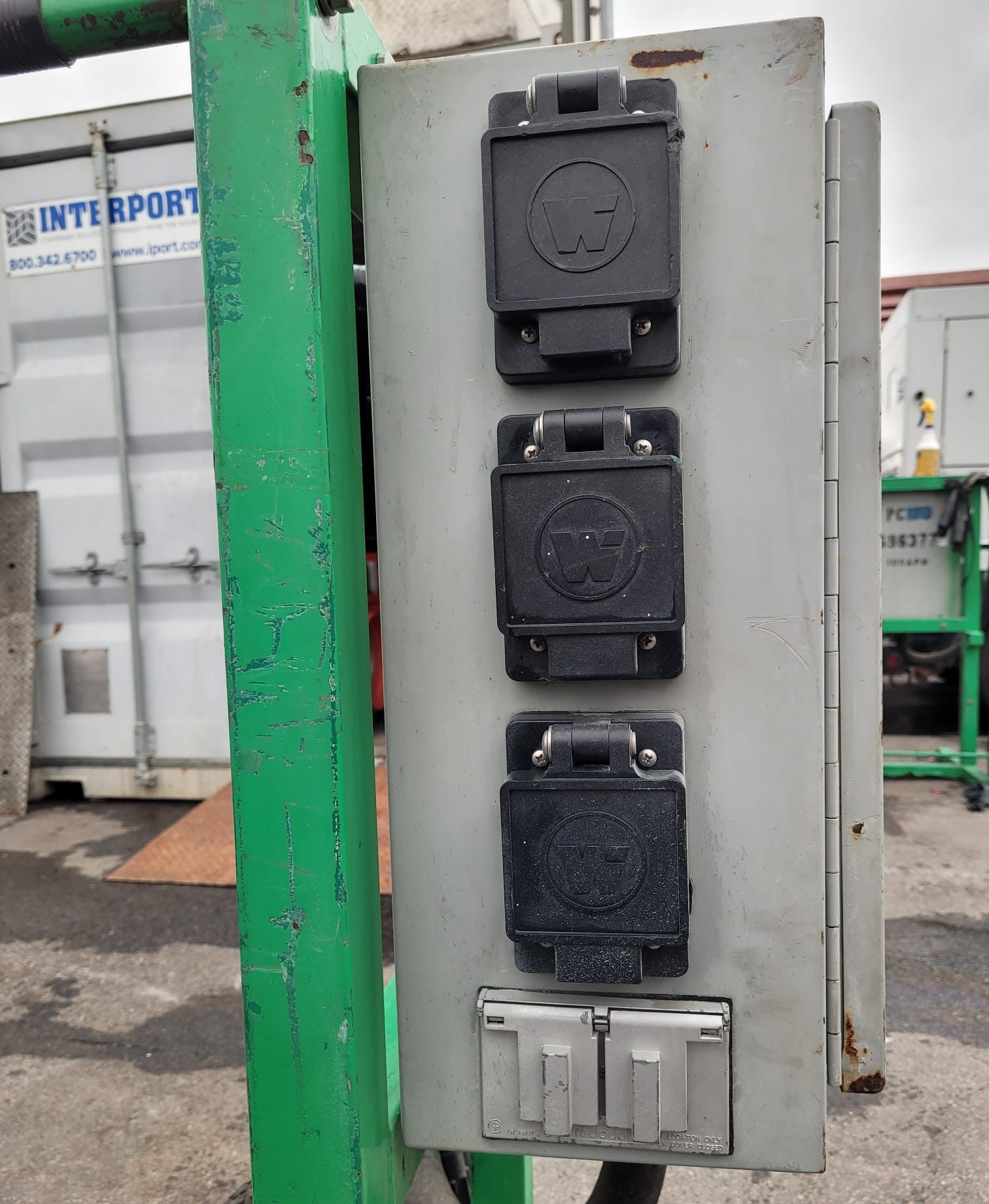 Power Temp Systems P-125Q-SR Portable Power Distribution Cart