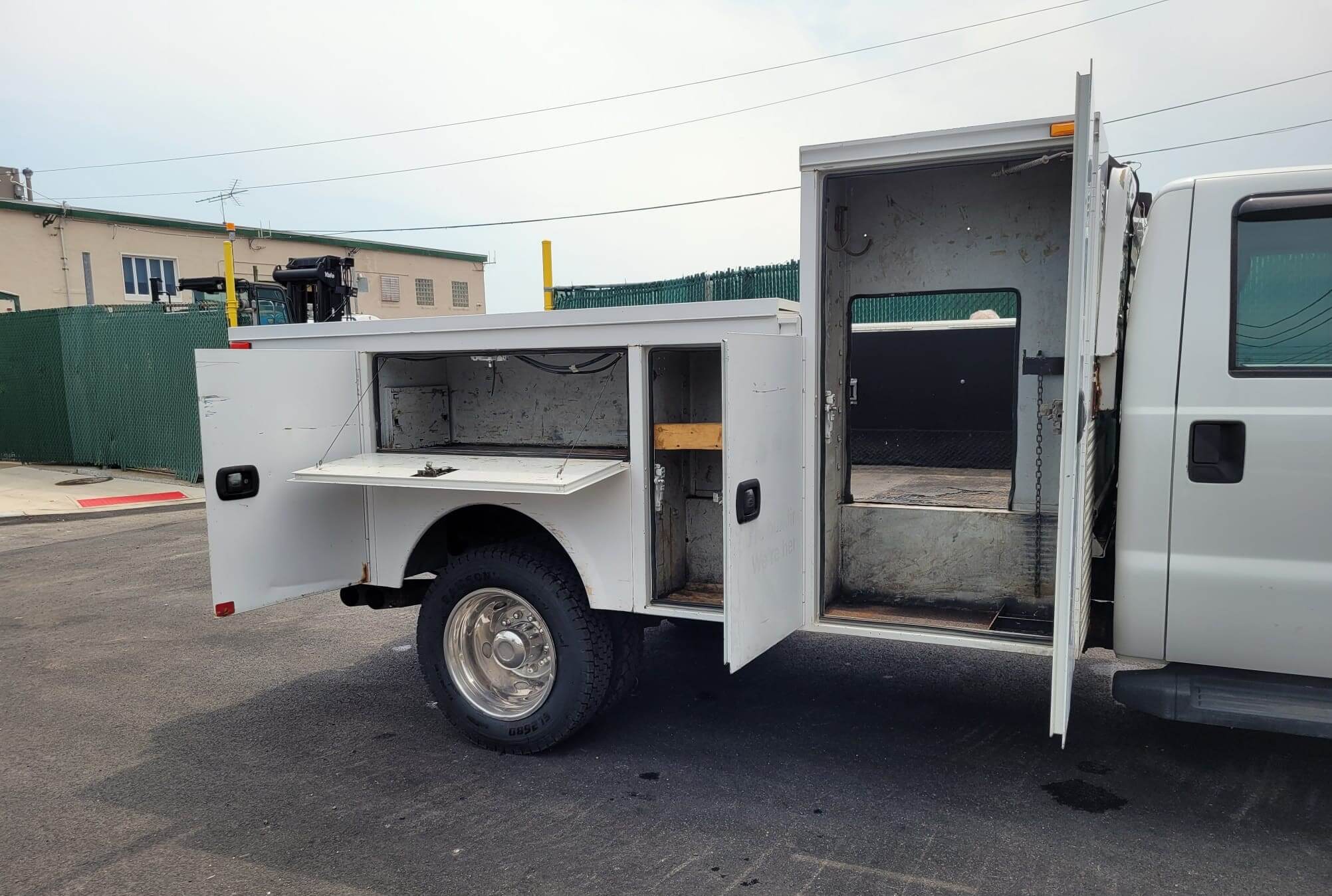 2013 Ford F450 Utility/Service/Mechanics Truck