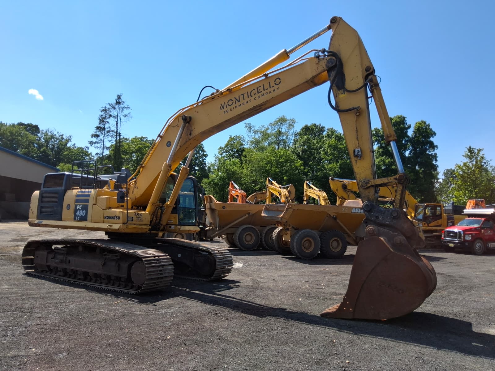2016 Komatsu PC490LC-11 Excavator