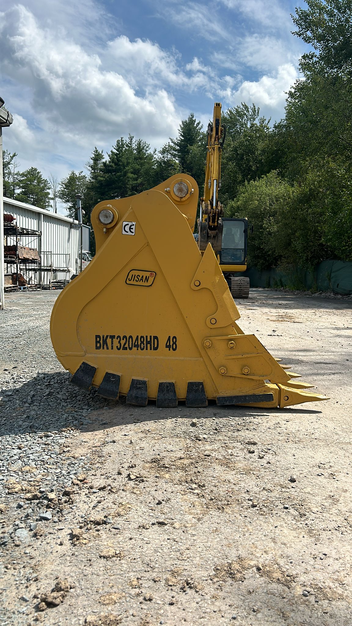 *New* Jisan BKT3204HD48 48-in Bucket-New