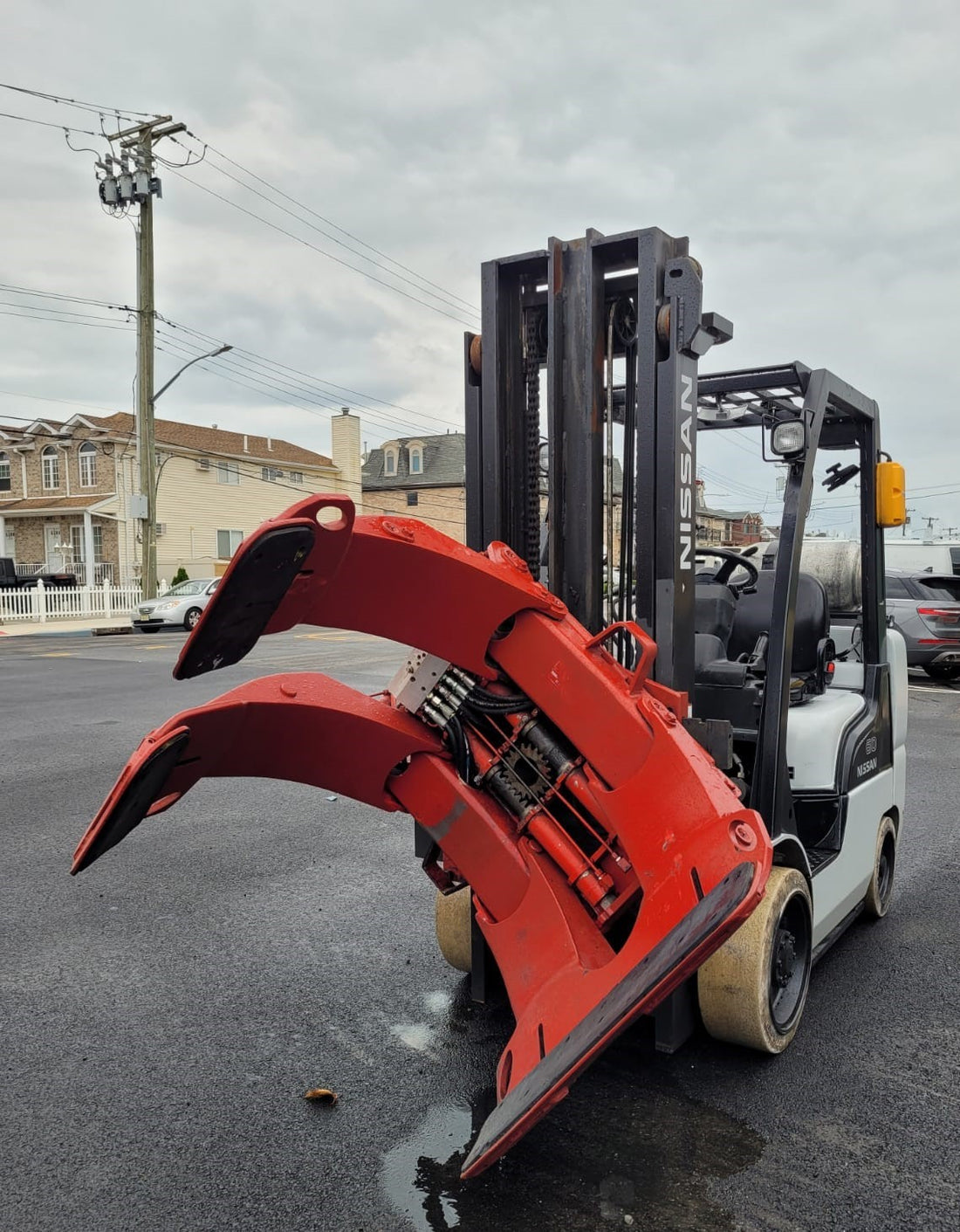 Nissan MCU1F2A30LV Forklift w/Tygard Claw TC500 Rotating Clamp Attachment