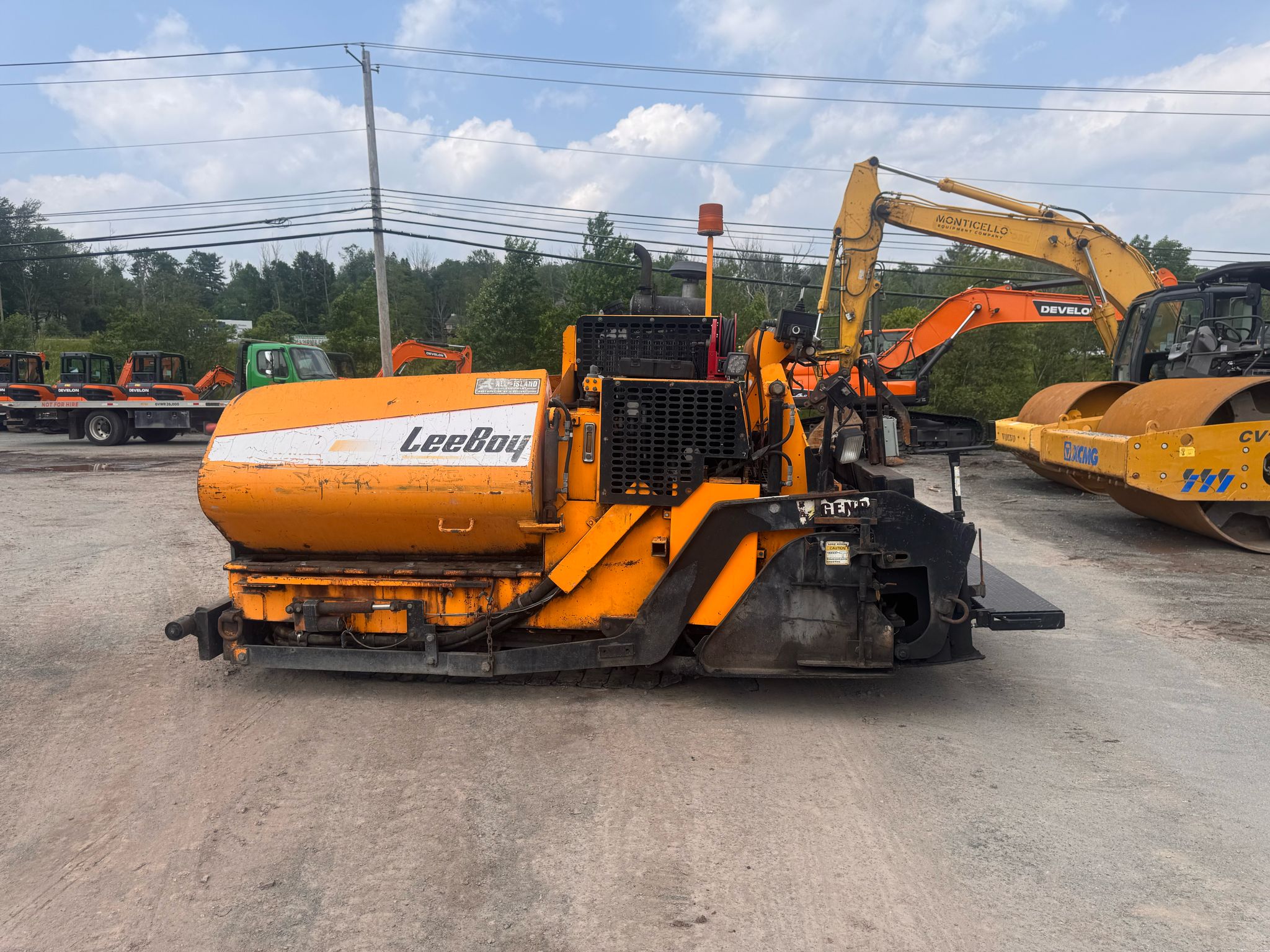 2011 LeeBoy 8515B Asphalt Paver