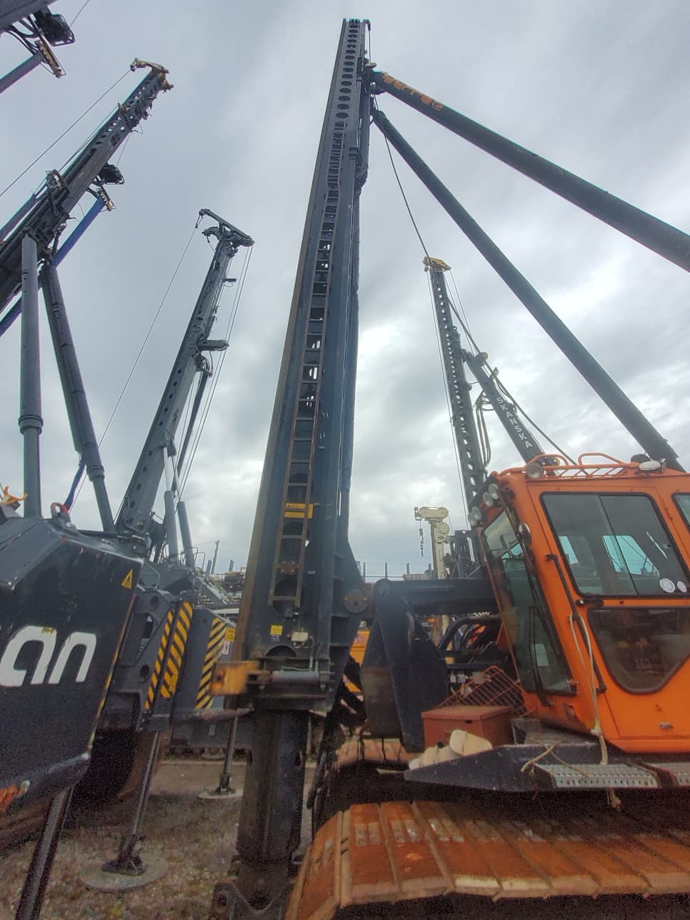 2003 Junttan PM40 Piling Rig