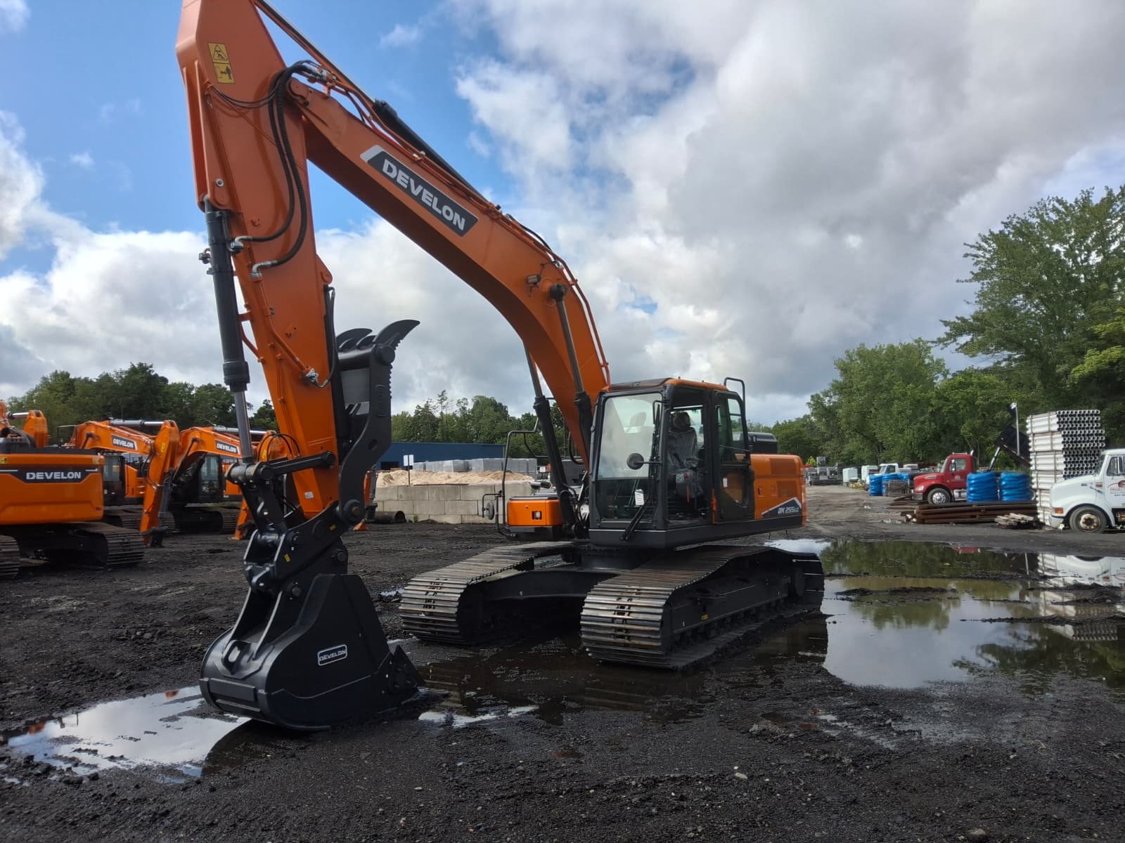2026 Develon DX255LC-7-US30 Excavator
