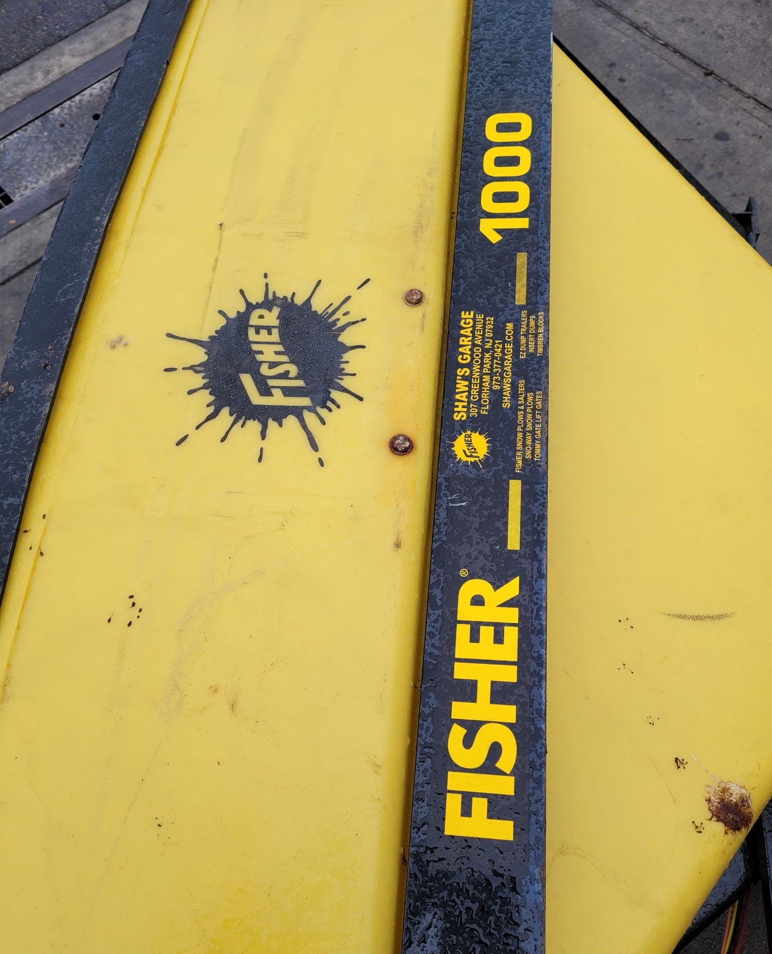 Fisher 1000 Low Profile Tailgate Spreader