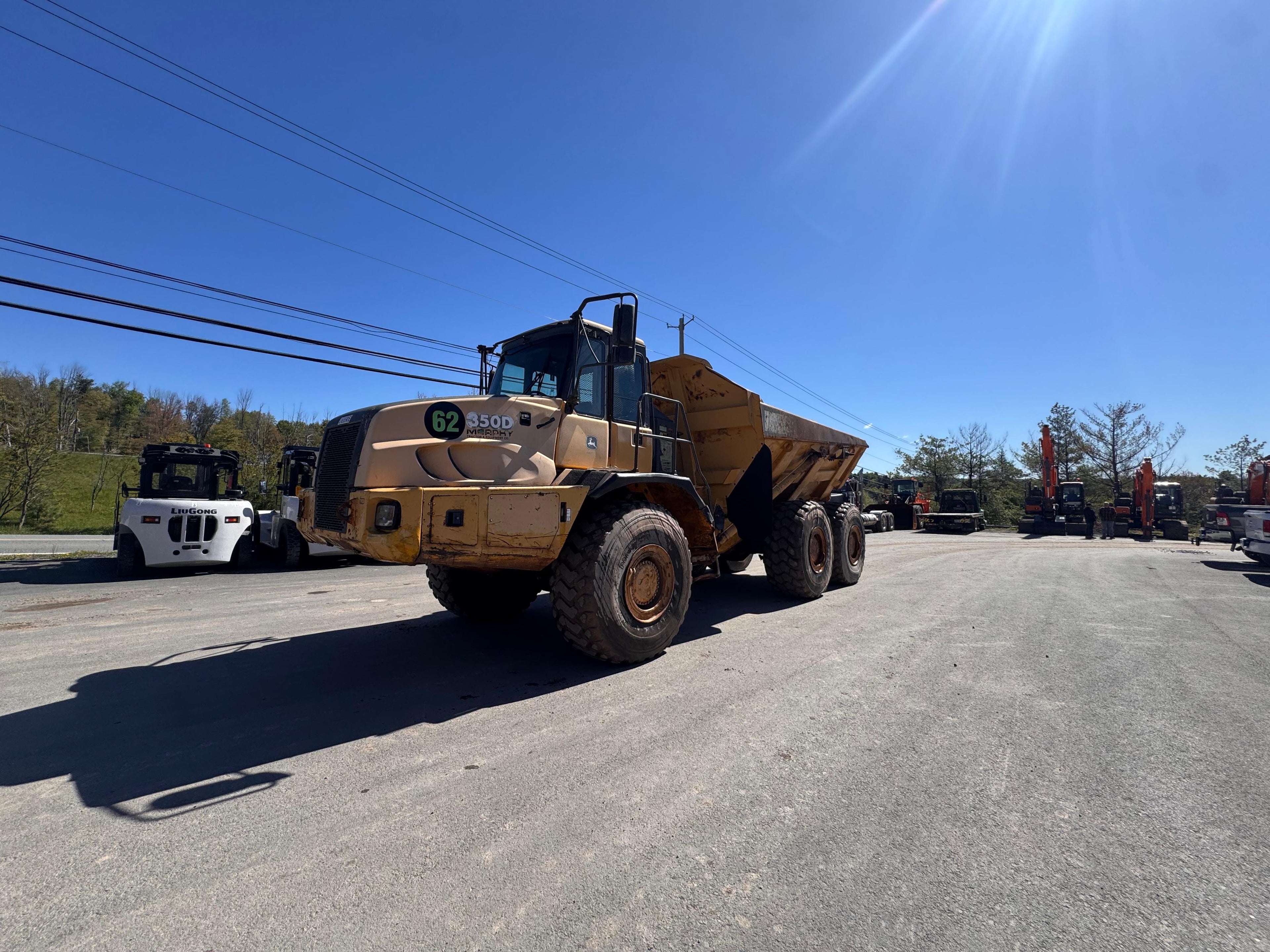 2004 John Deere 350D Dump Truck