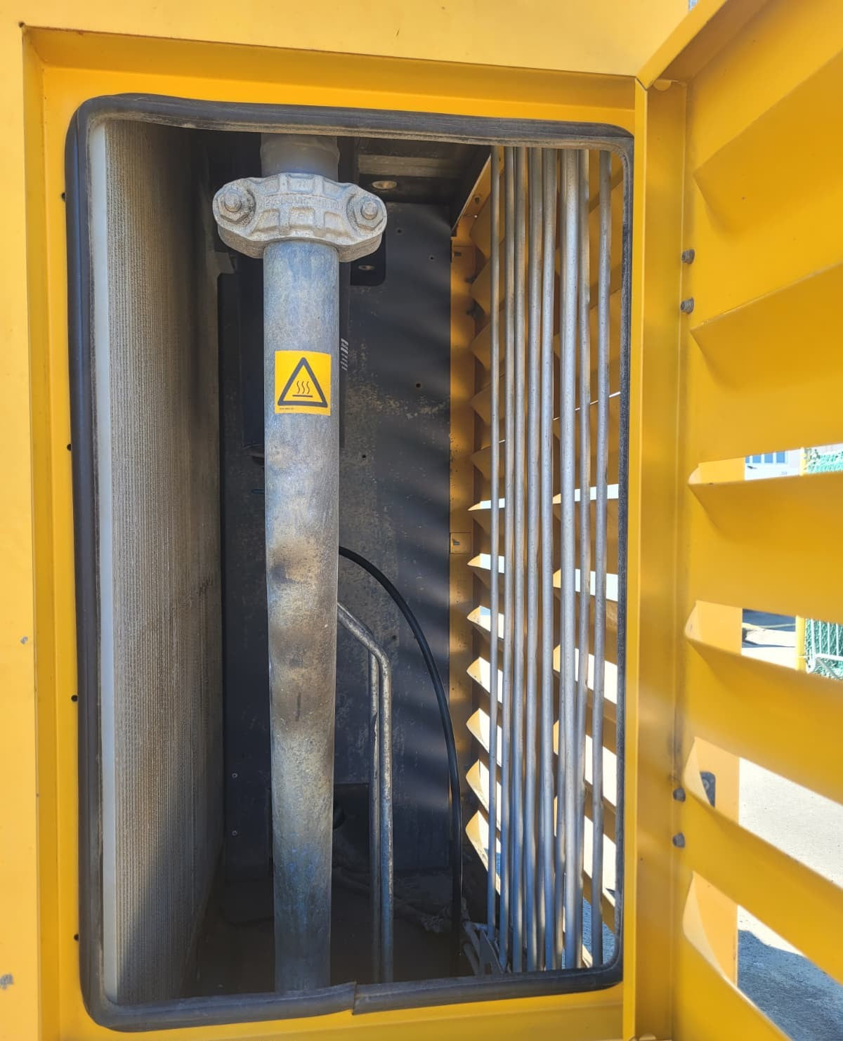 2012 Atlas Copco XRVS1000CD6 Air Compressor