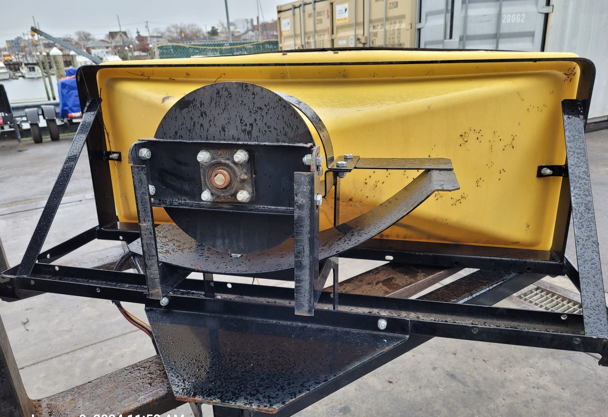 Fisher 1000 Low Profile Tailgate Spreader