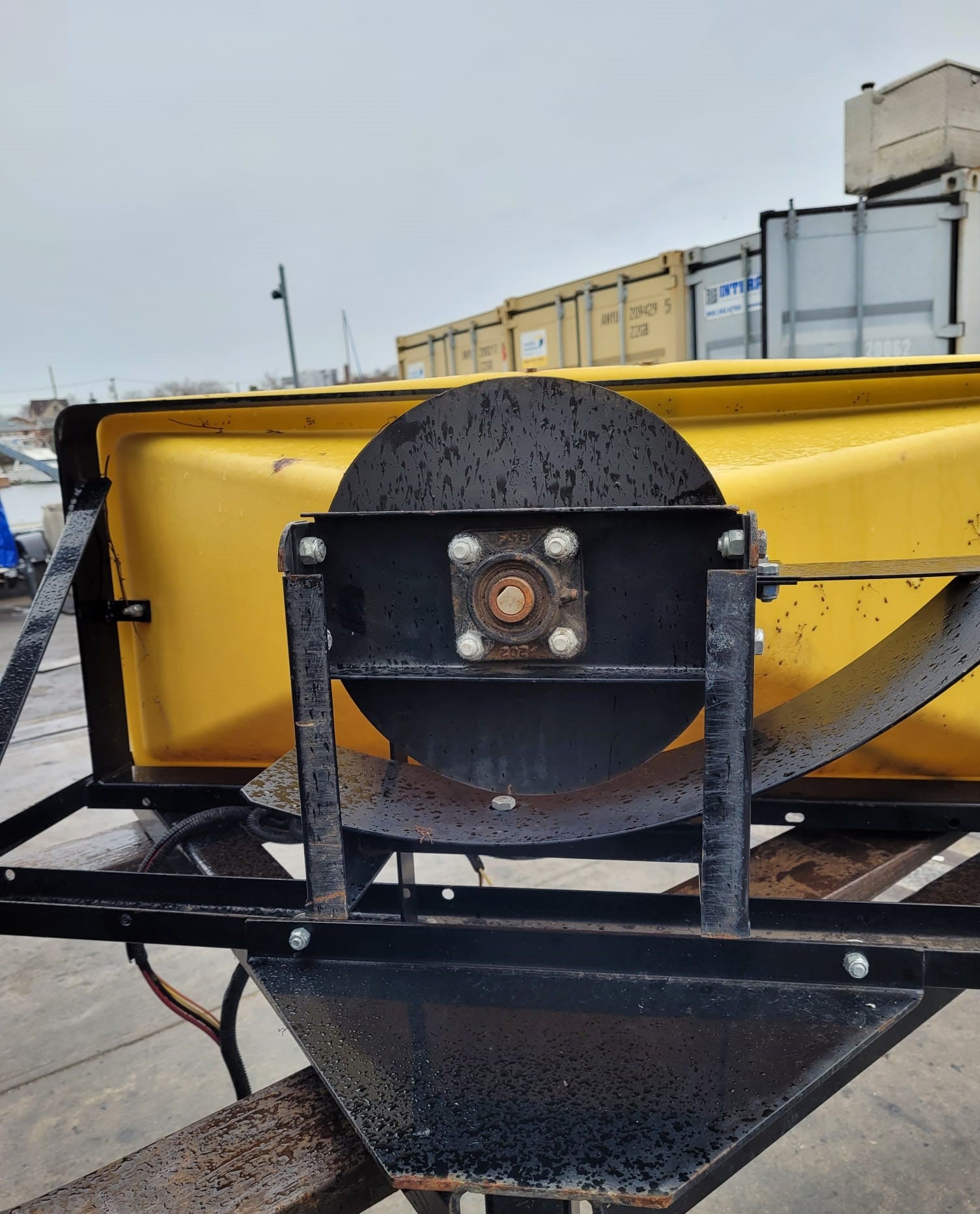 Fisher 1000 Low Profile Tailgate Spreader