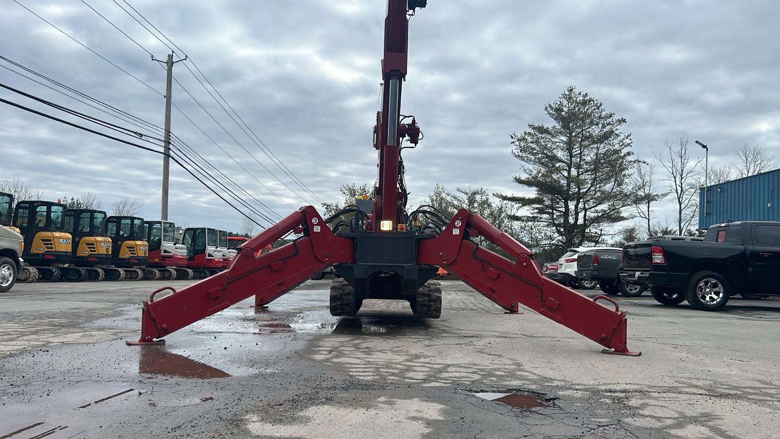 UNIC Spyder URW506C4U Mini-Crawler Crane