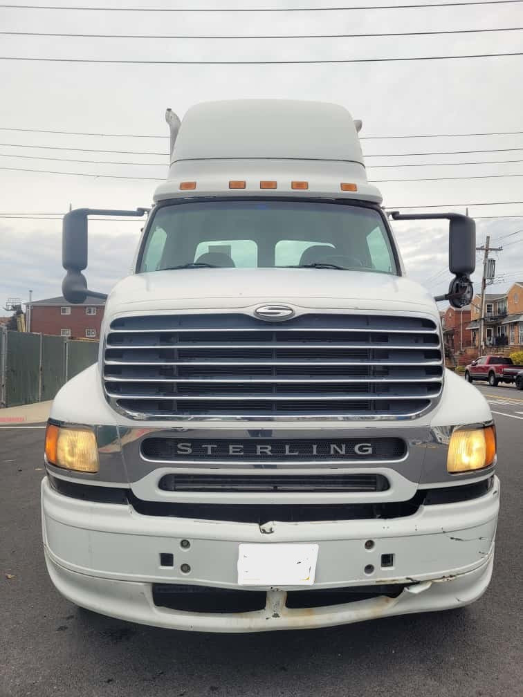 2002 Sterling A9500 Semi-Truck Tractor