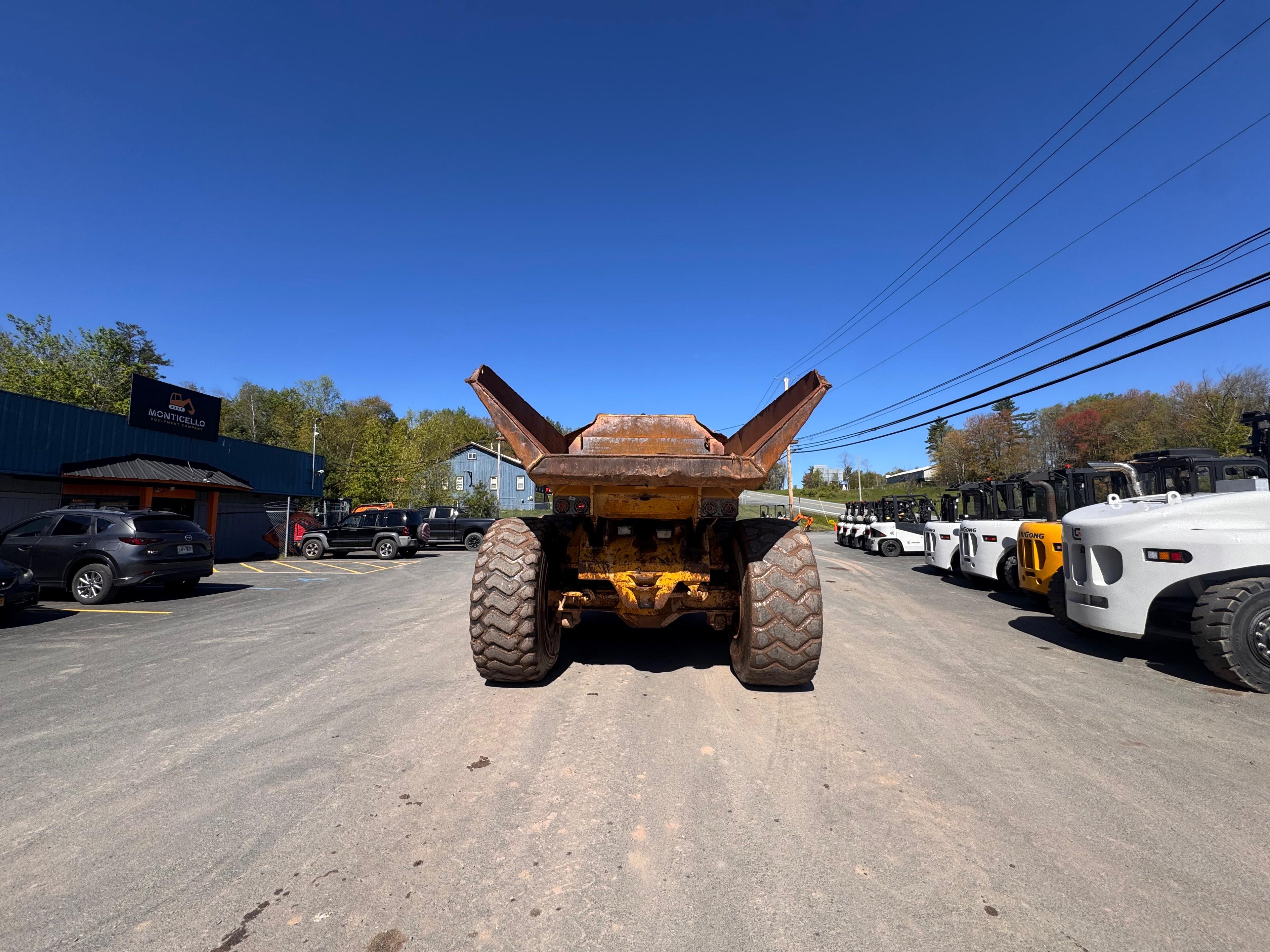 2004 John Deere 350D Dump Truck