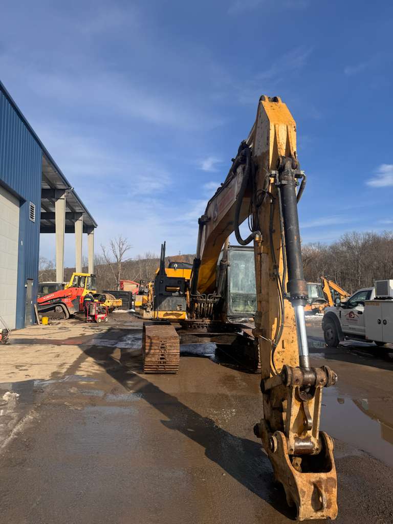 2014 CAT 323E L Excavator