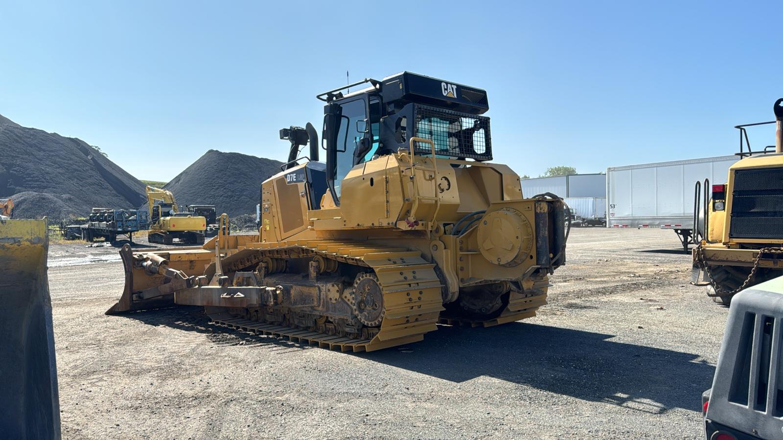 2016 Caterpillar D7E LGP Bull Dozer