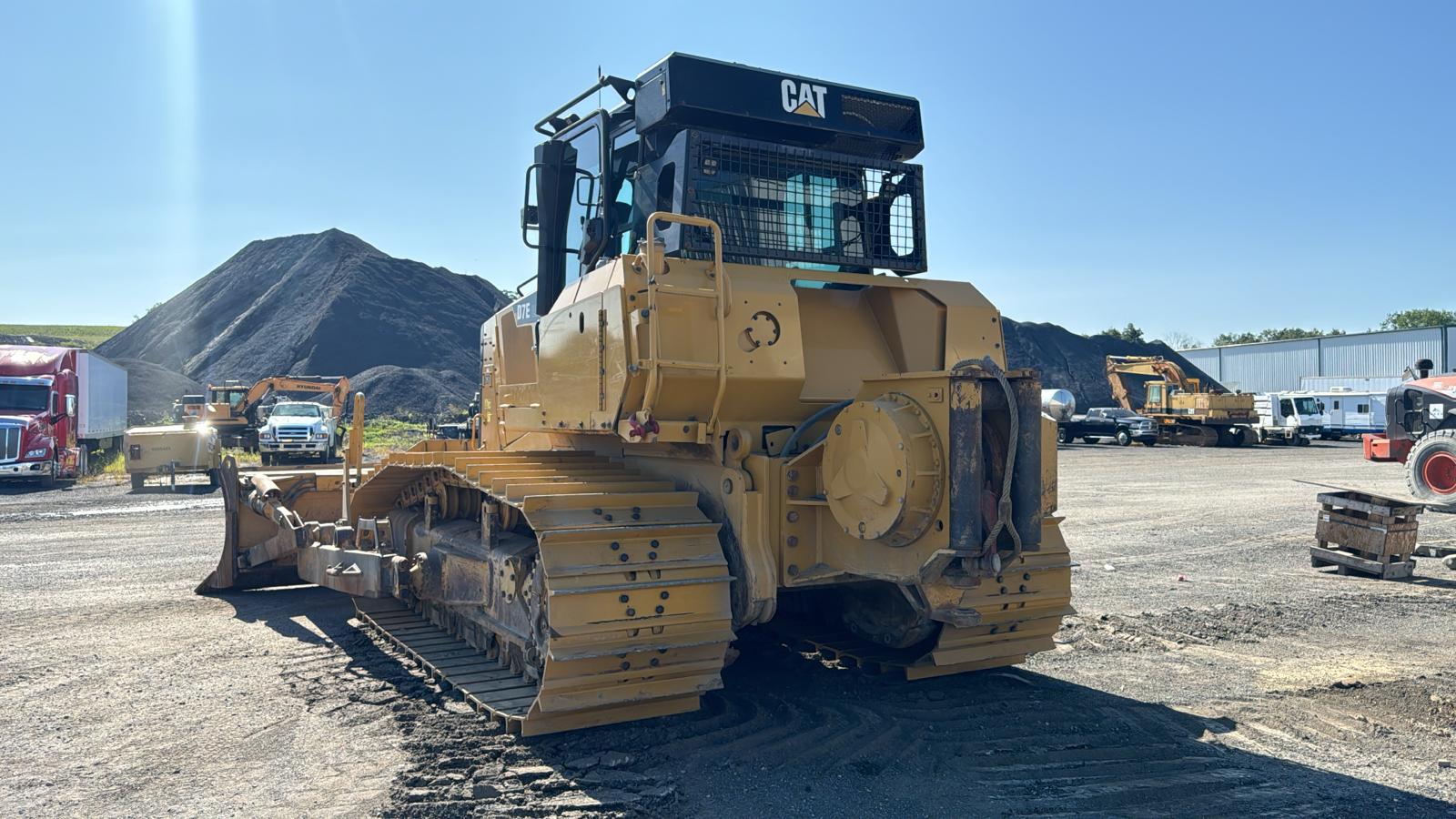 2016 Caterpillar D7E LGP Bull Dozer