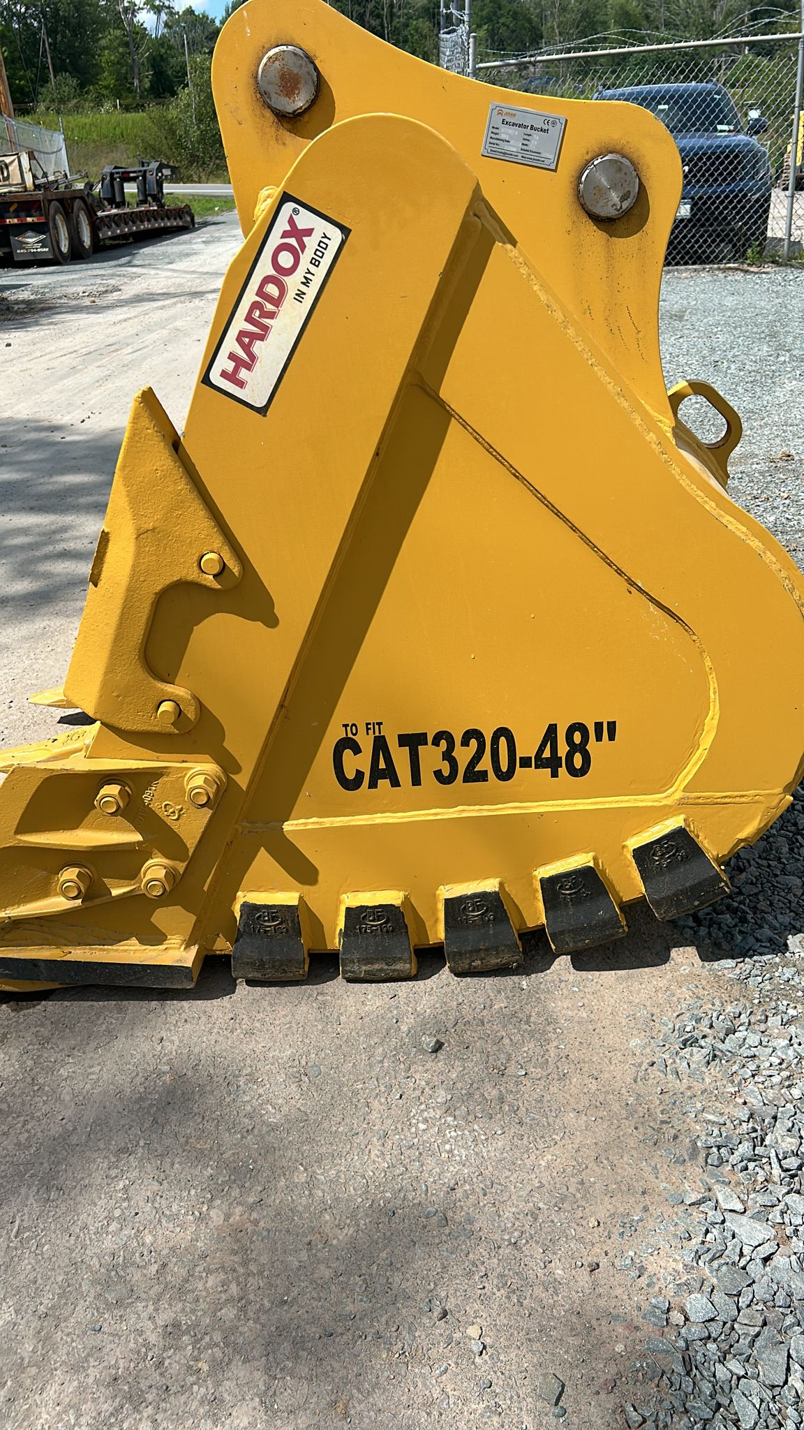 *New* Jisan BKT3204HD48 48-in Bucket-New