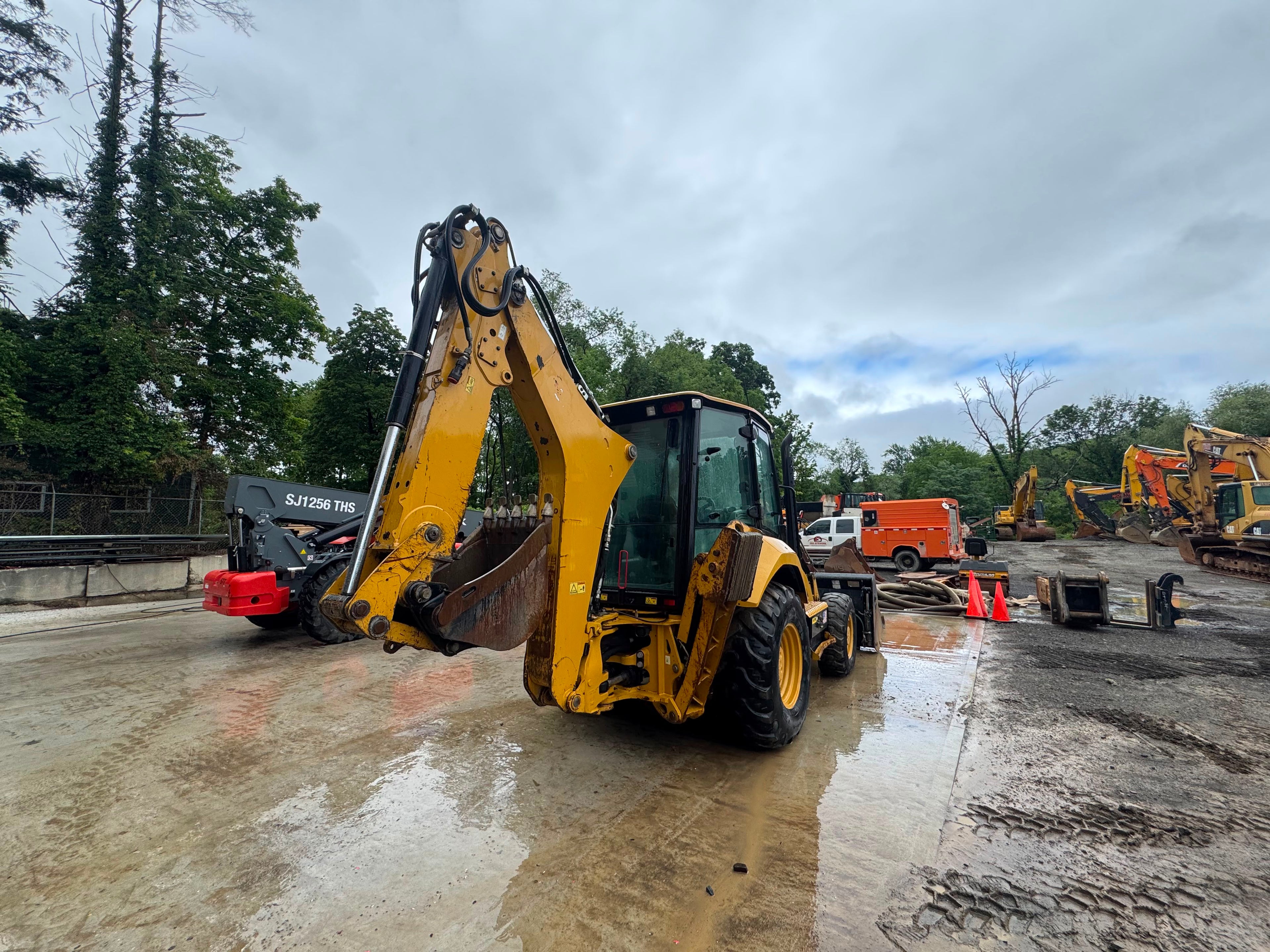 2015 CAT 420F2IT Backhoe Loader