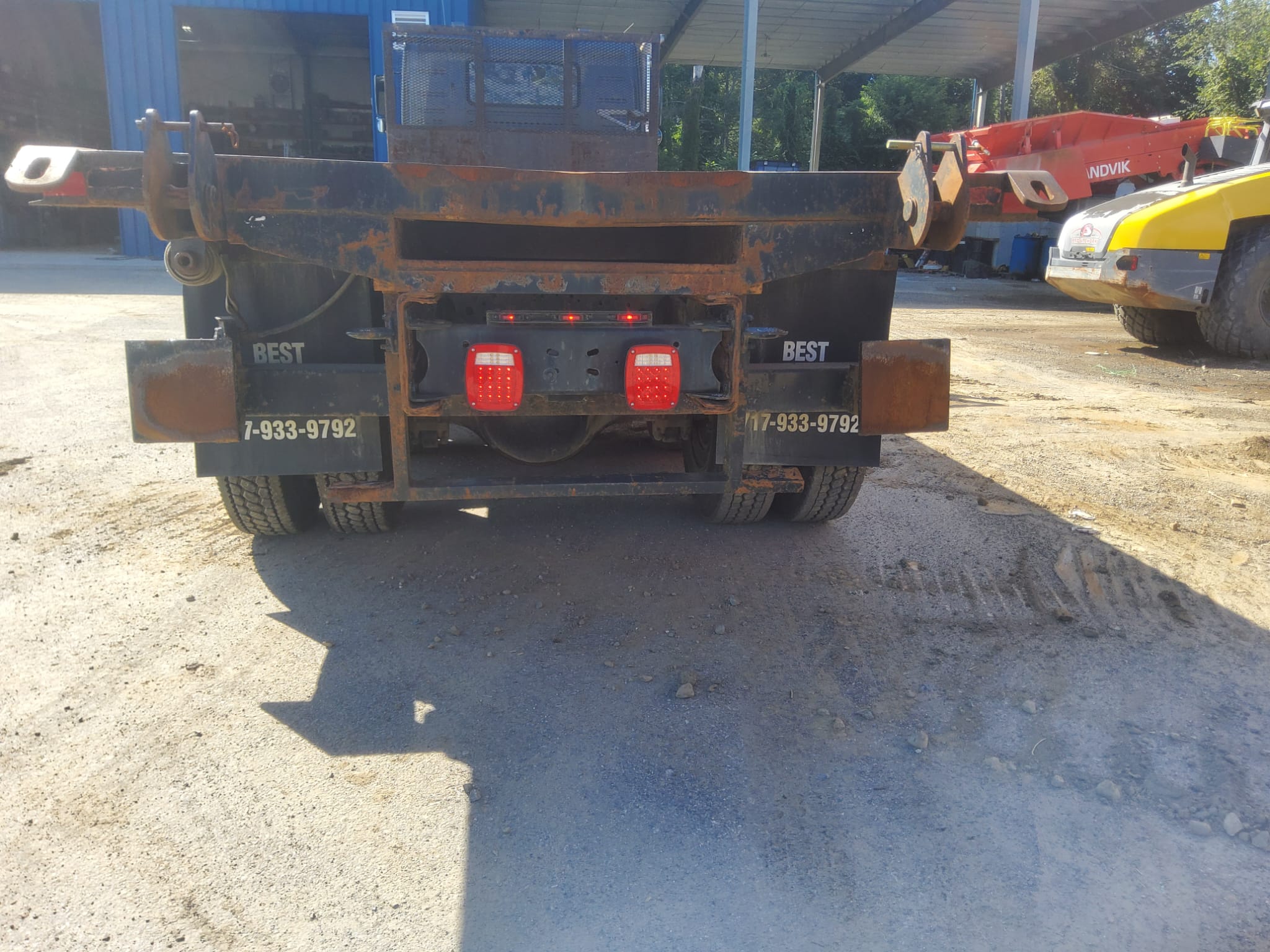 2004 Volvo VHD Flatbed with Princeton PB50 Truck Mounted Forklift