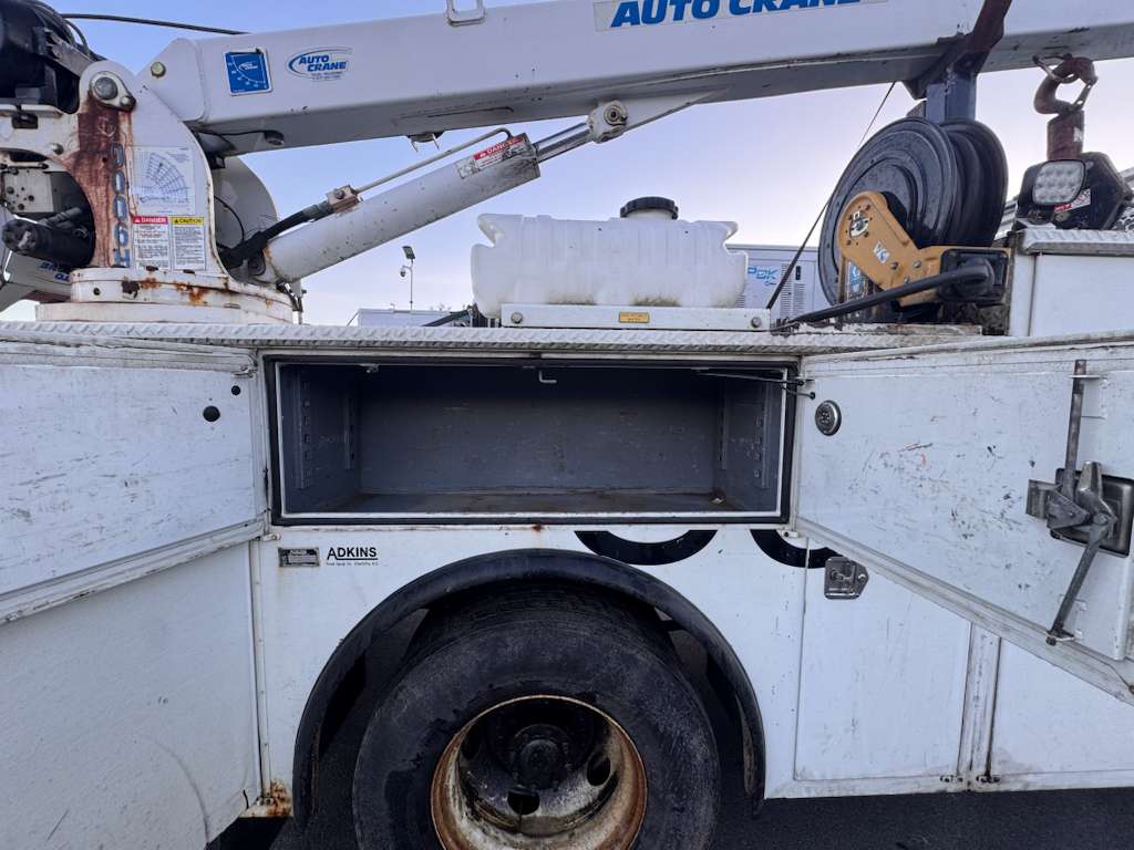 2016 International Durastar 4300 Mechanic Service/Utility Truck with Crane