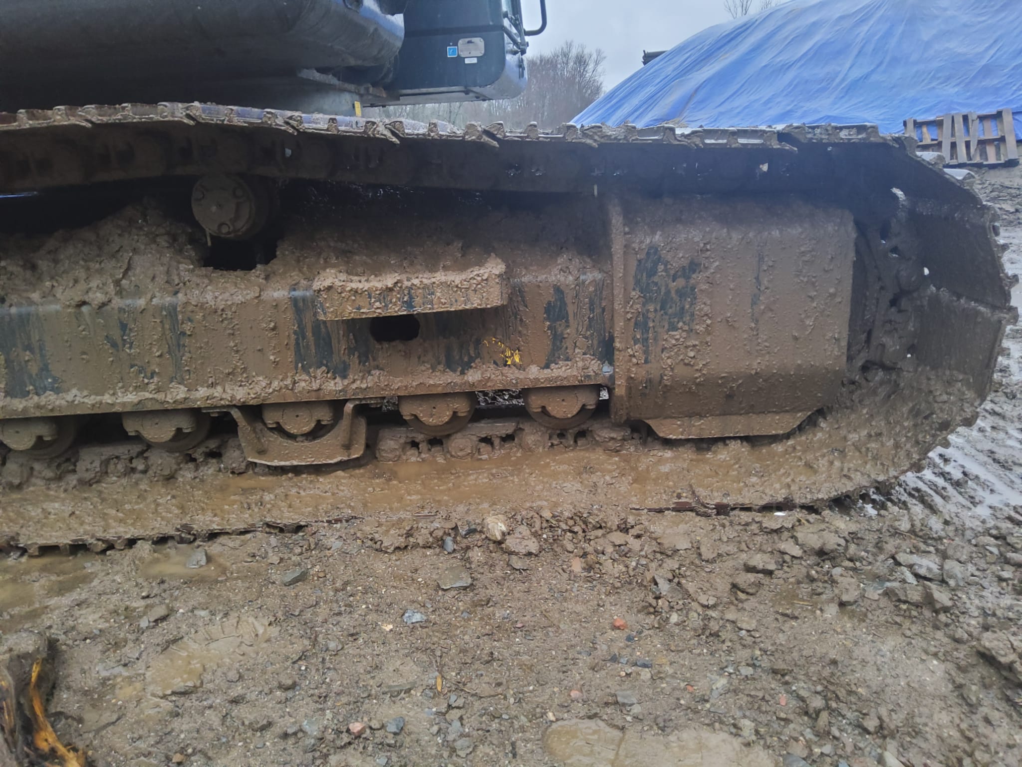 2022 Hyundai HX220AL Excavator w/Thumb