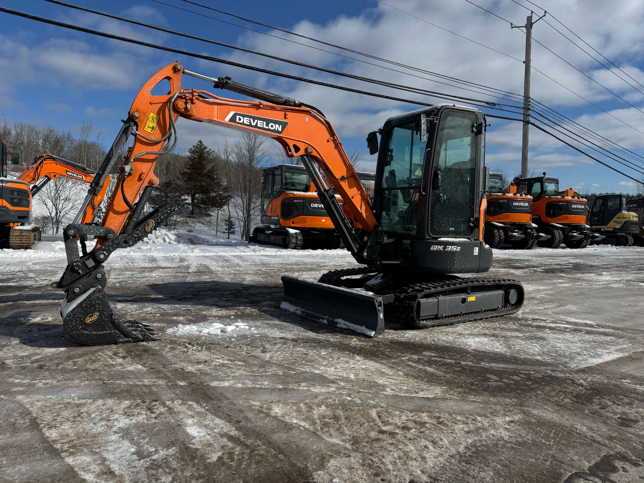 2024 Develon DX35Z-7 Mini Excavator-New