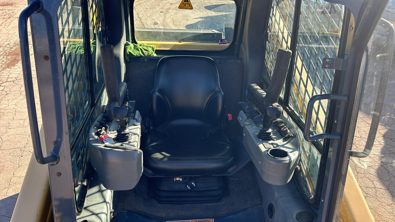 2016 Gehl Rt210 Gen-2 Track Loader with Bucket