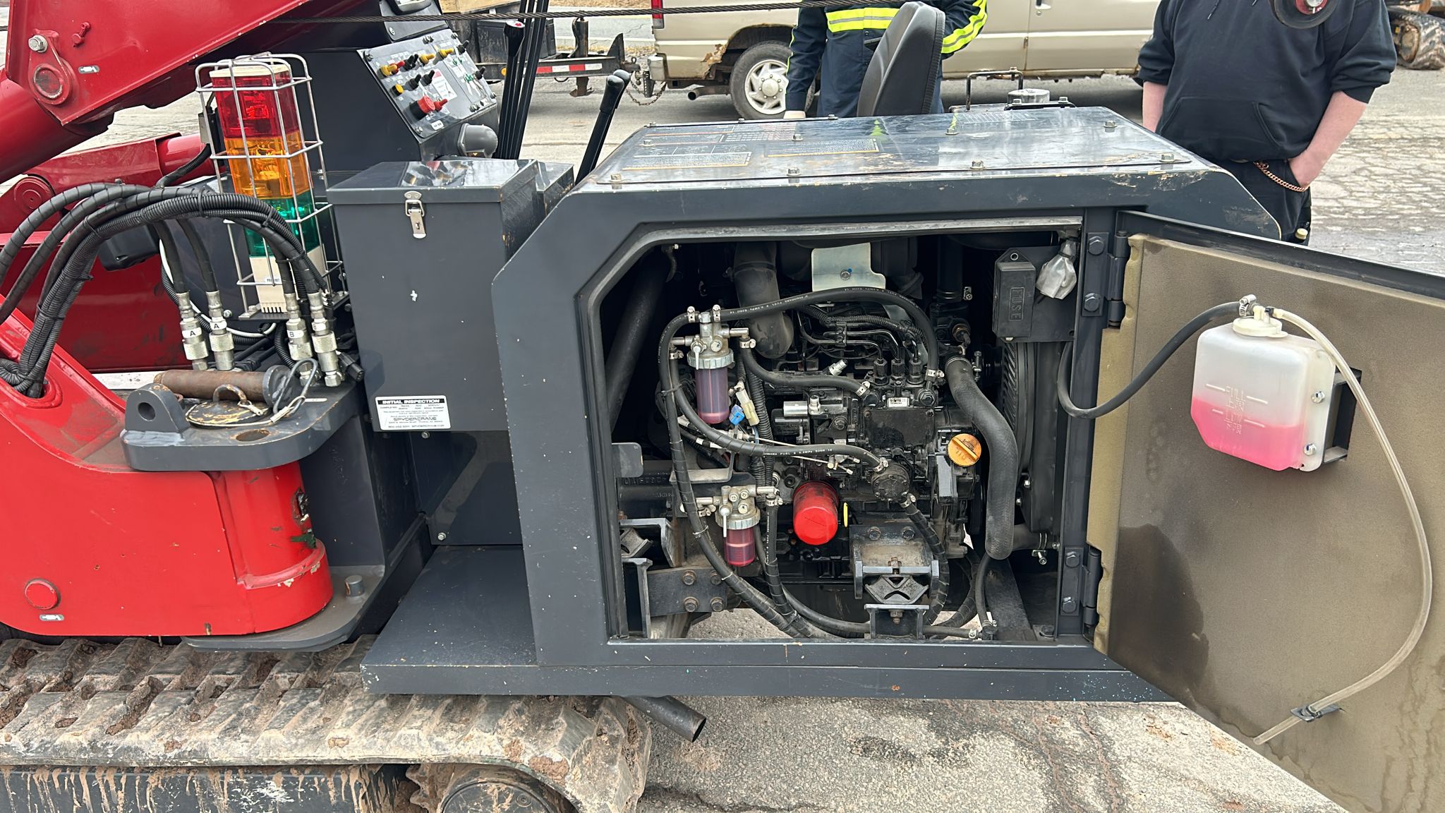 UNIC Spyder URW506C4U Mini-Crawler Crane