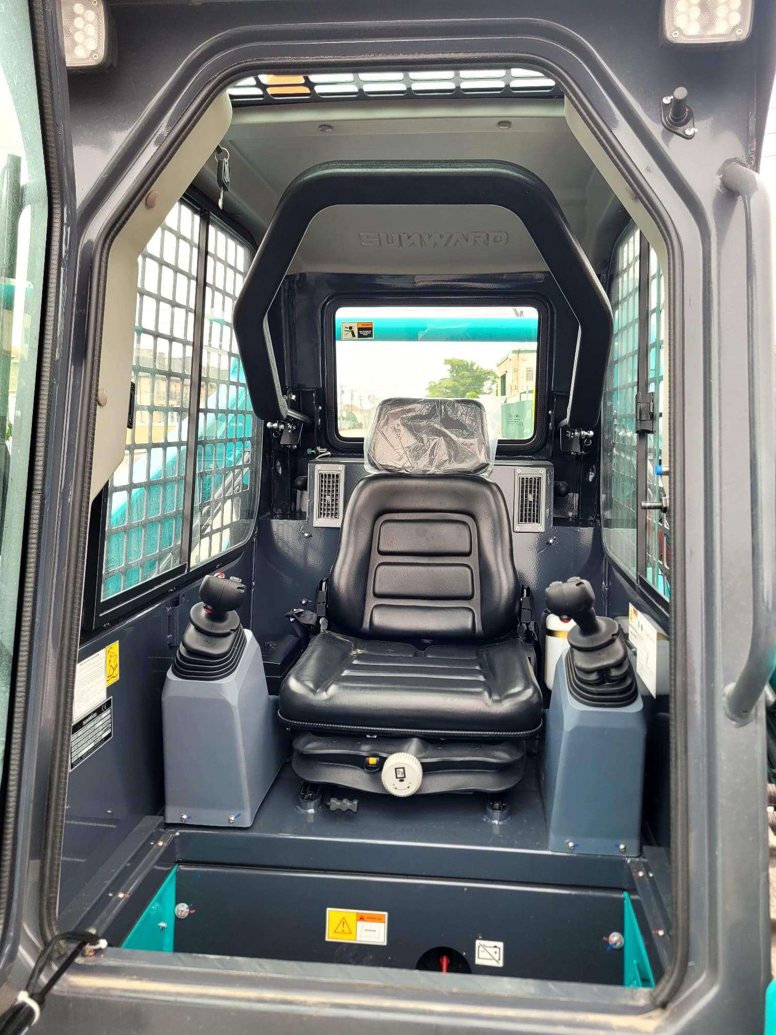 2022 Sunward SWTL4538 Track Skid Steer