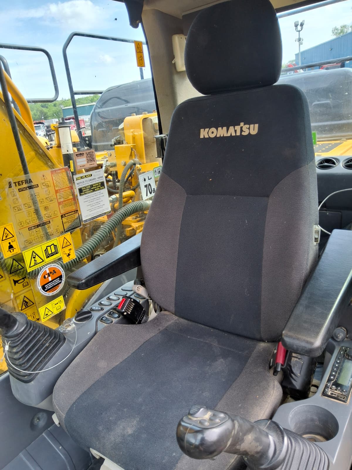 2022 PC290LC-11 Excavator