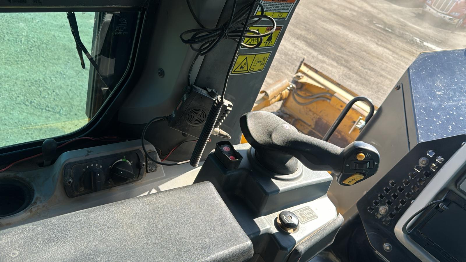 2016 Caterpillar D7E LGP Bull Dozer