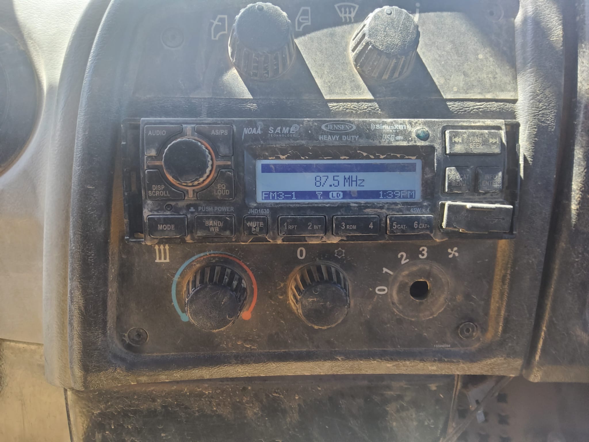 2011 Terex TA300 Articulated Dump Truck (off highway)