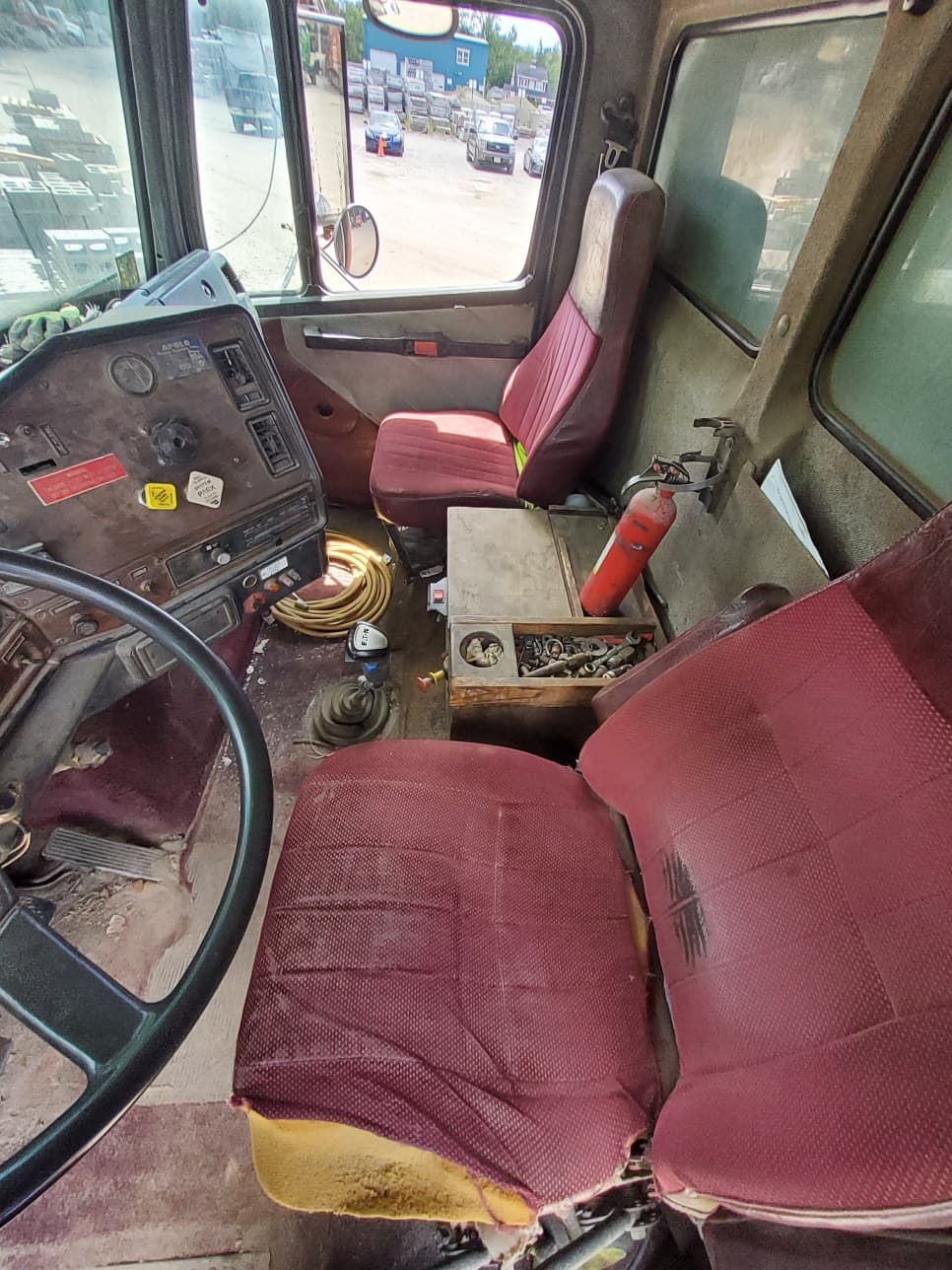 1990 Freightliner FLC112 Dump Truck