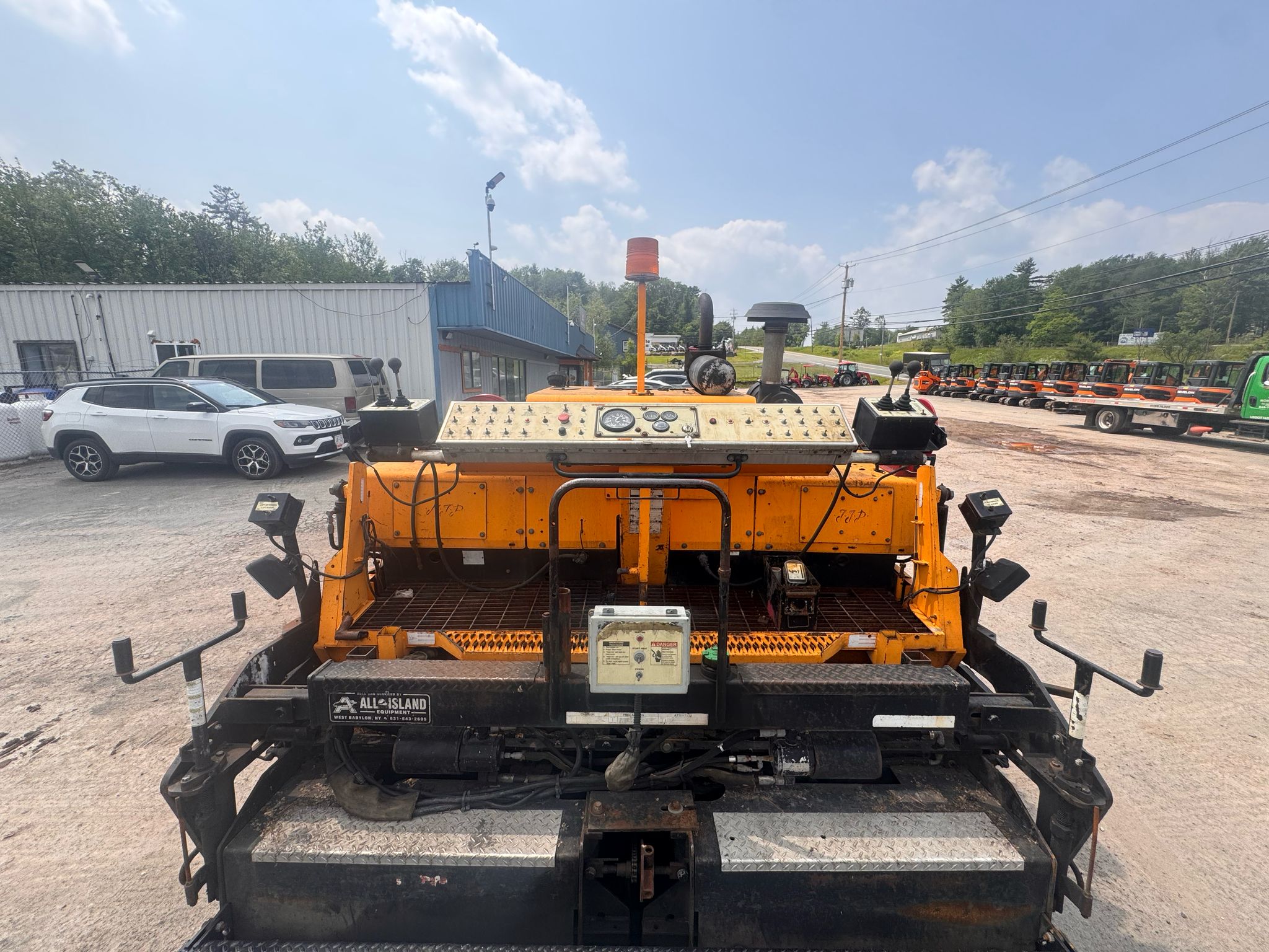 2011 LeeBoy 8515B Asphalt Paver