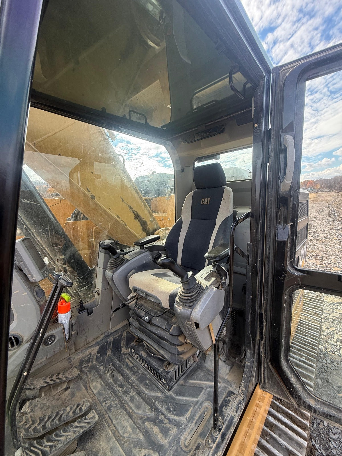 2019 CAT 335F LCR Excavator