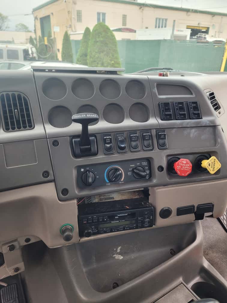 2002 Sterling A9500 Semi-Truck Tractor